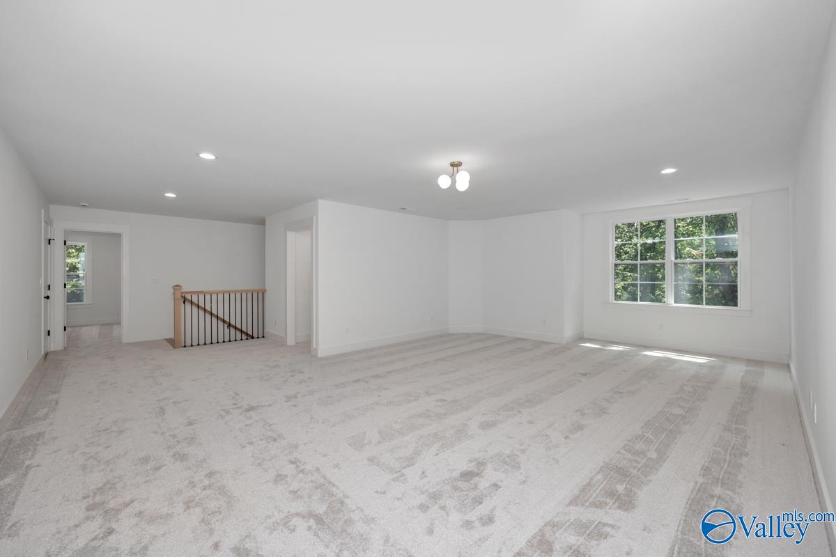 25 Bluff Creek