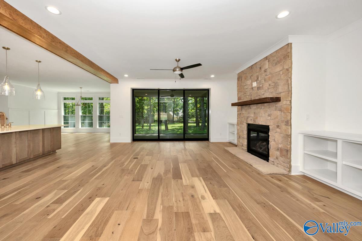 25 Bluff Creek