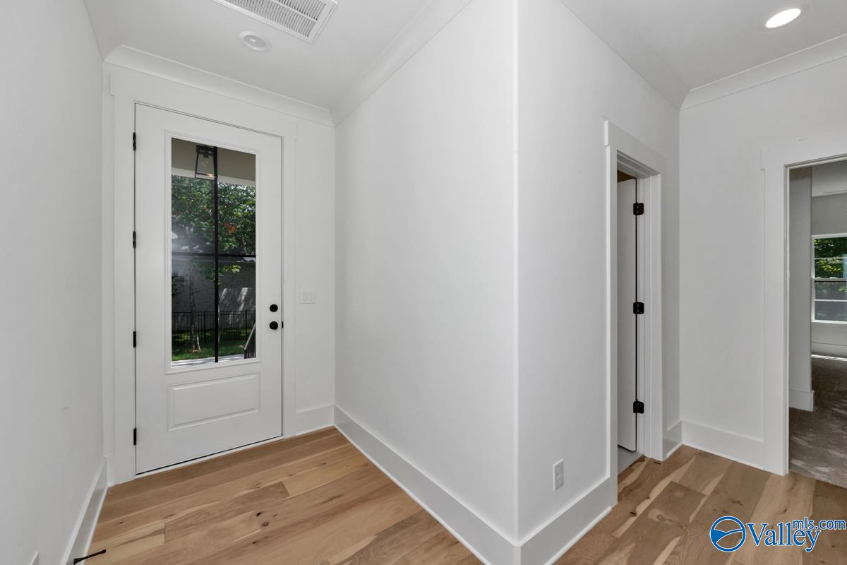 25 Bluff Creek