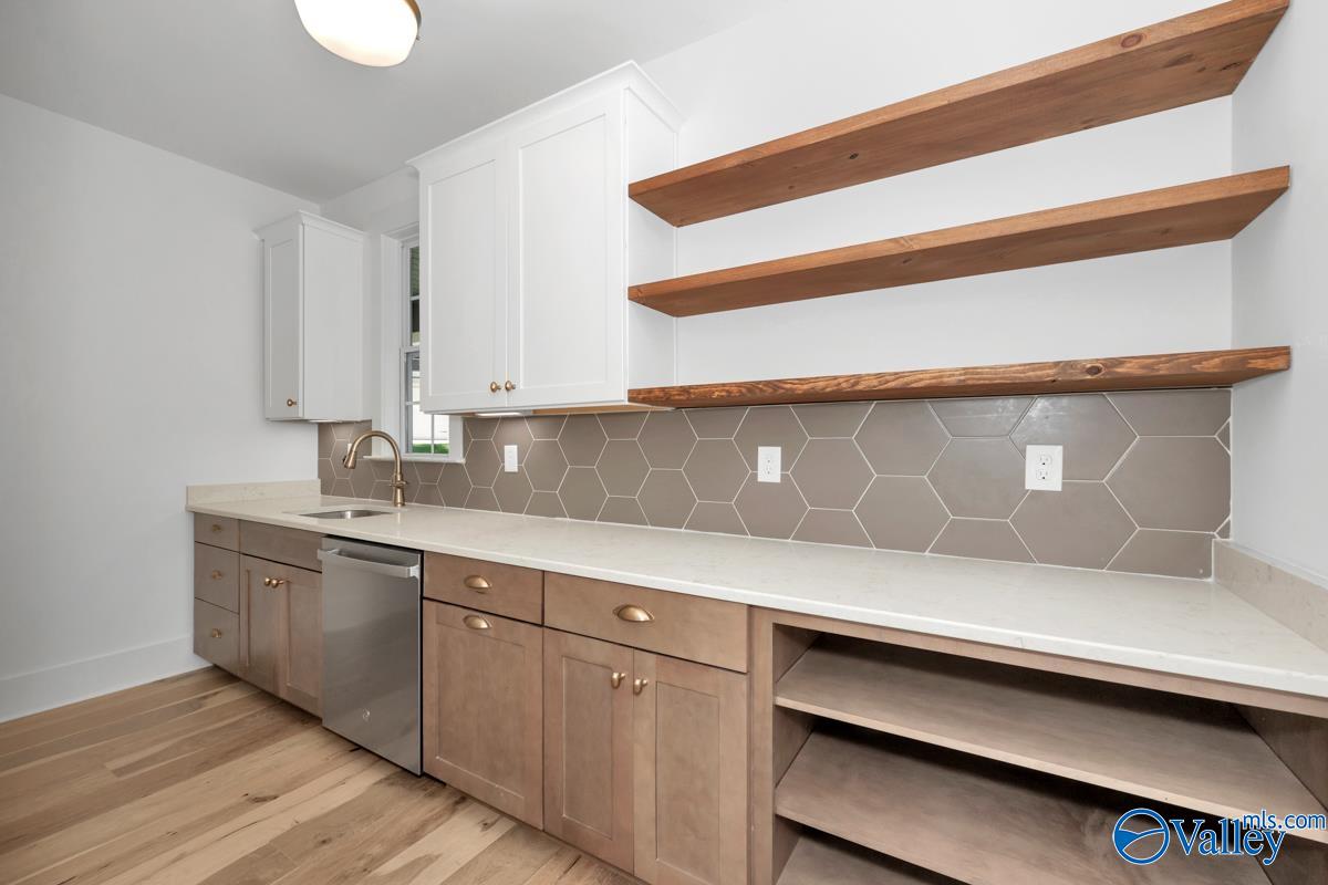 25 Bluff Creek