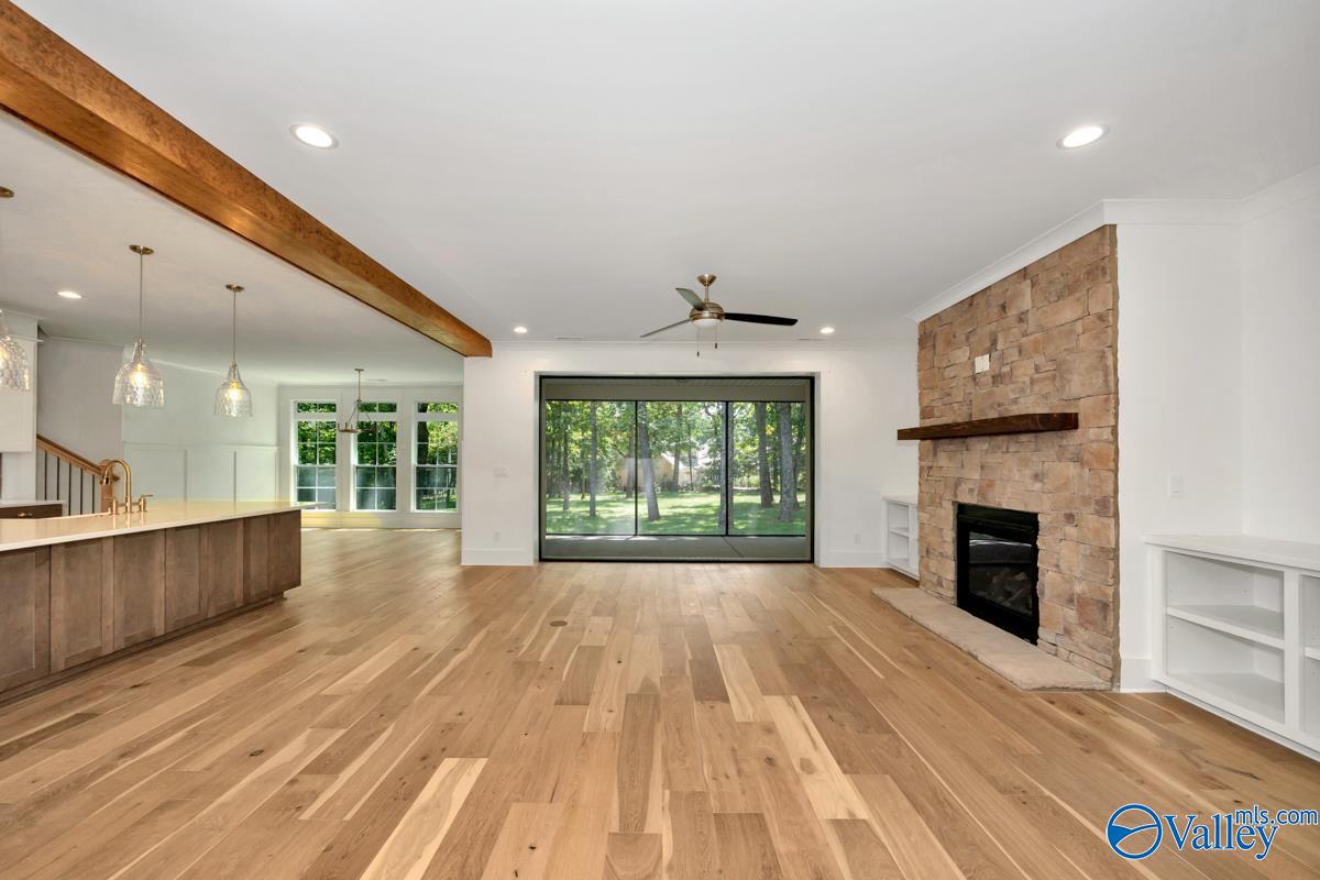 25 Bluff Creek