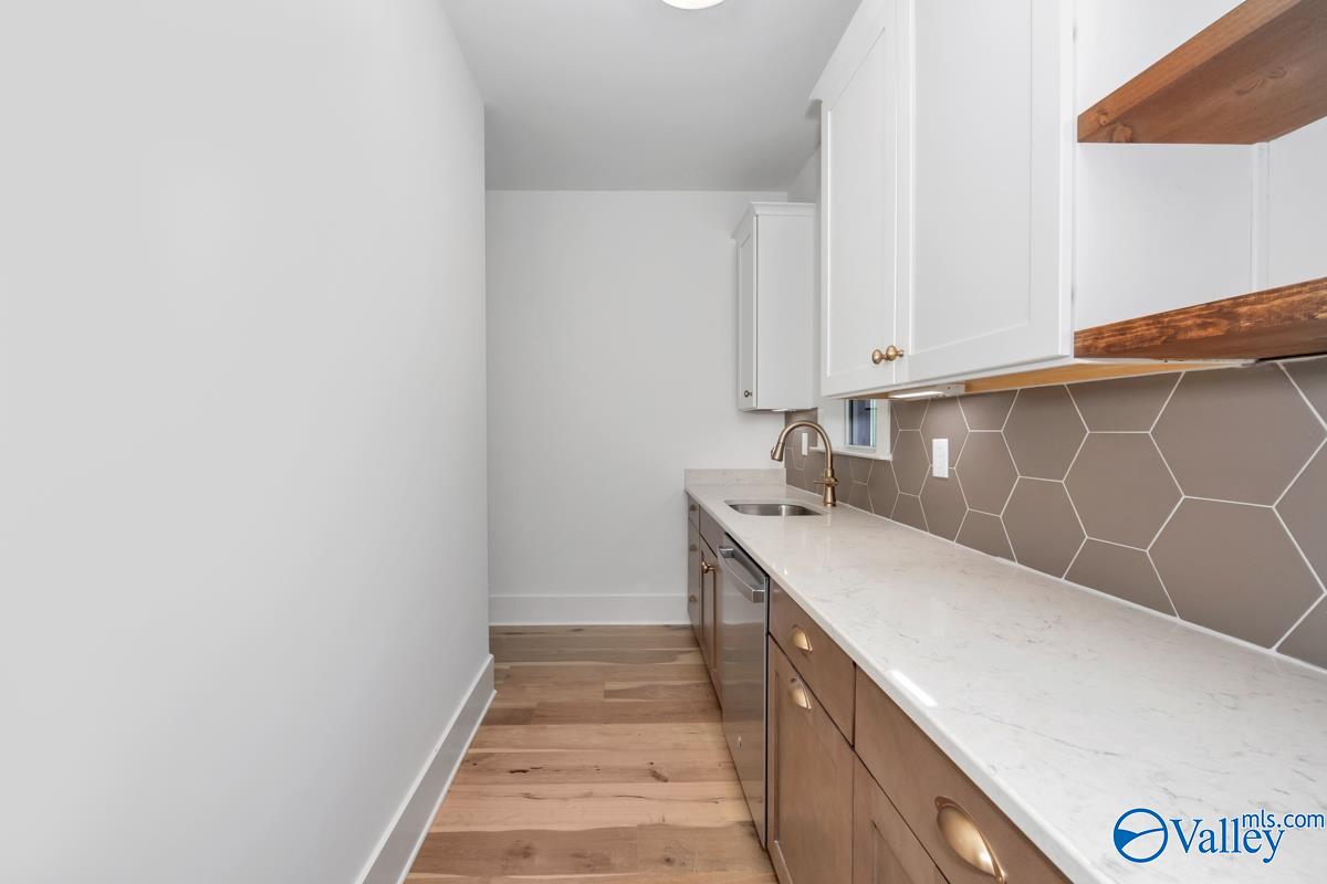 25 Bluff Creek