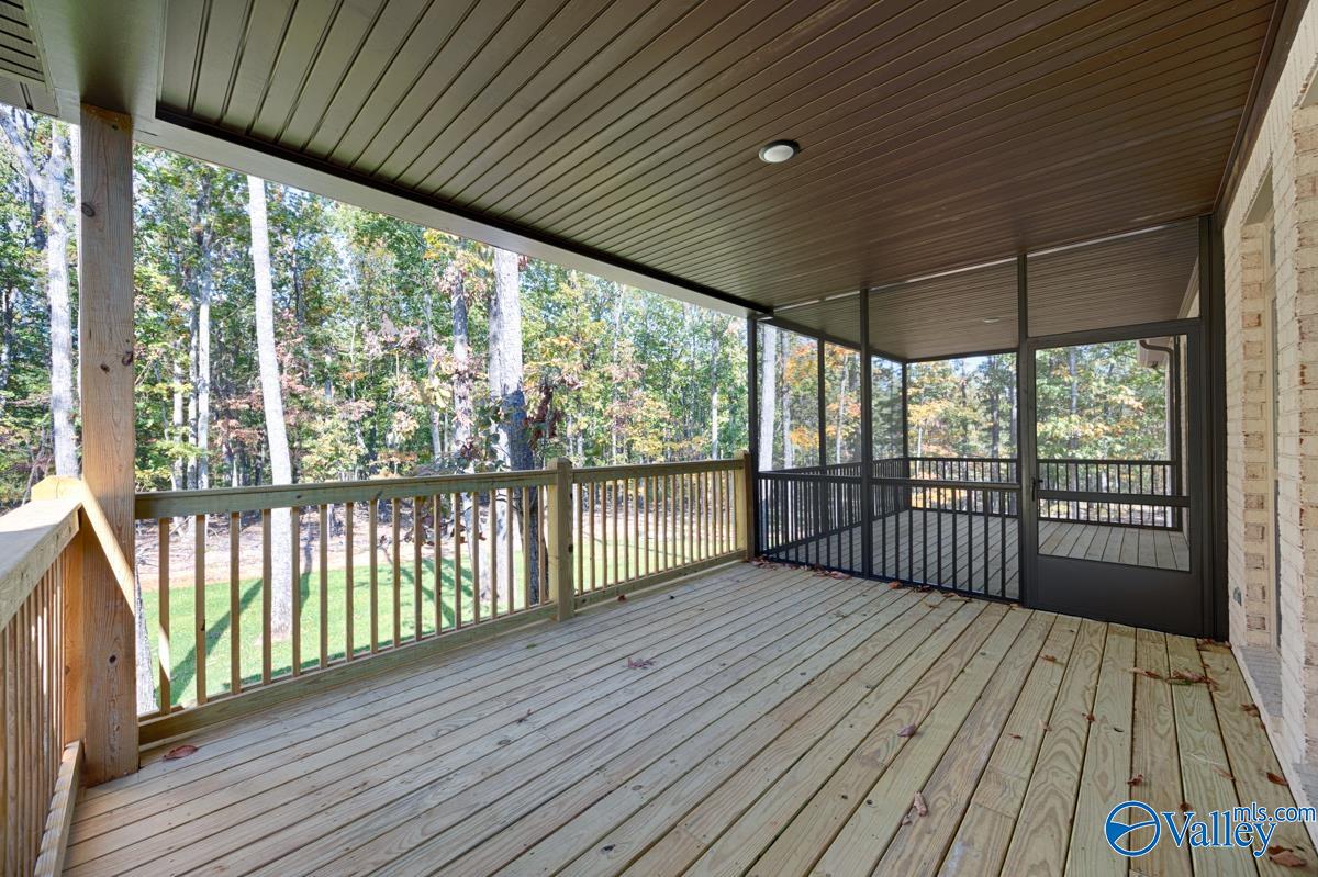 23 Bluff Creek