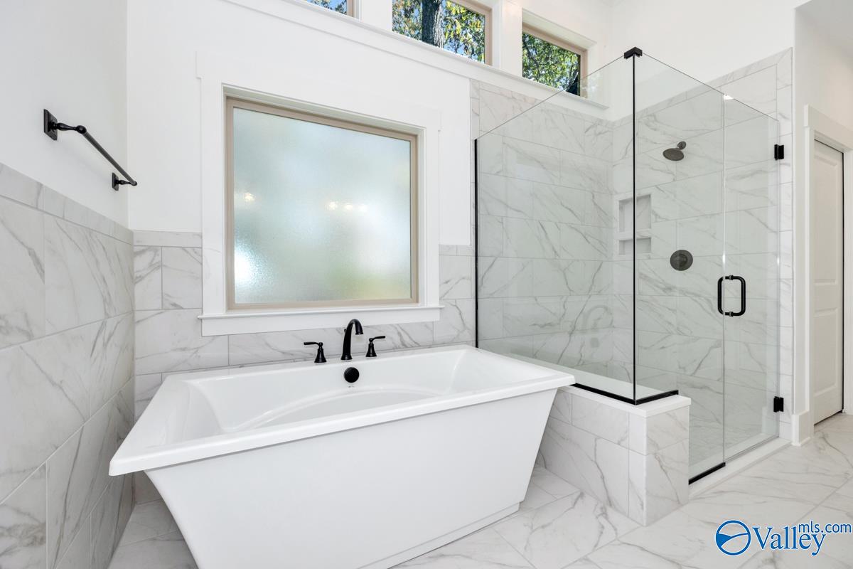 23 Bluff Creek