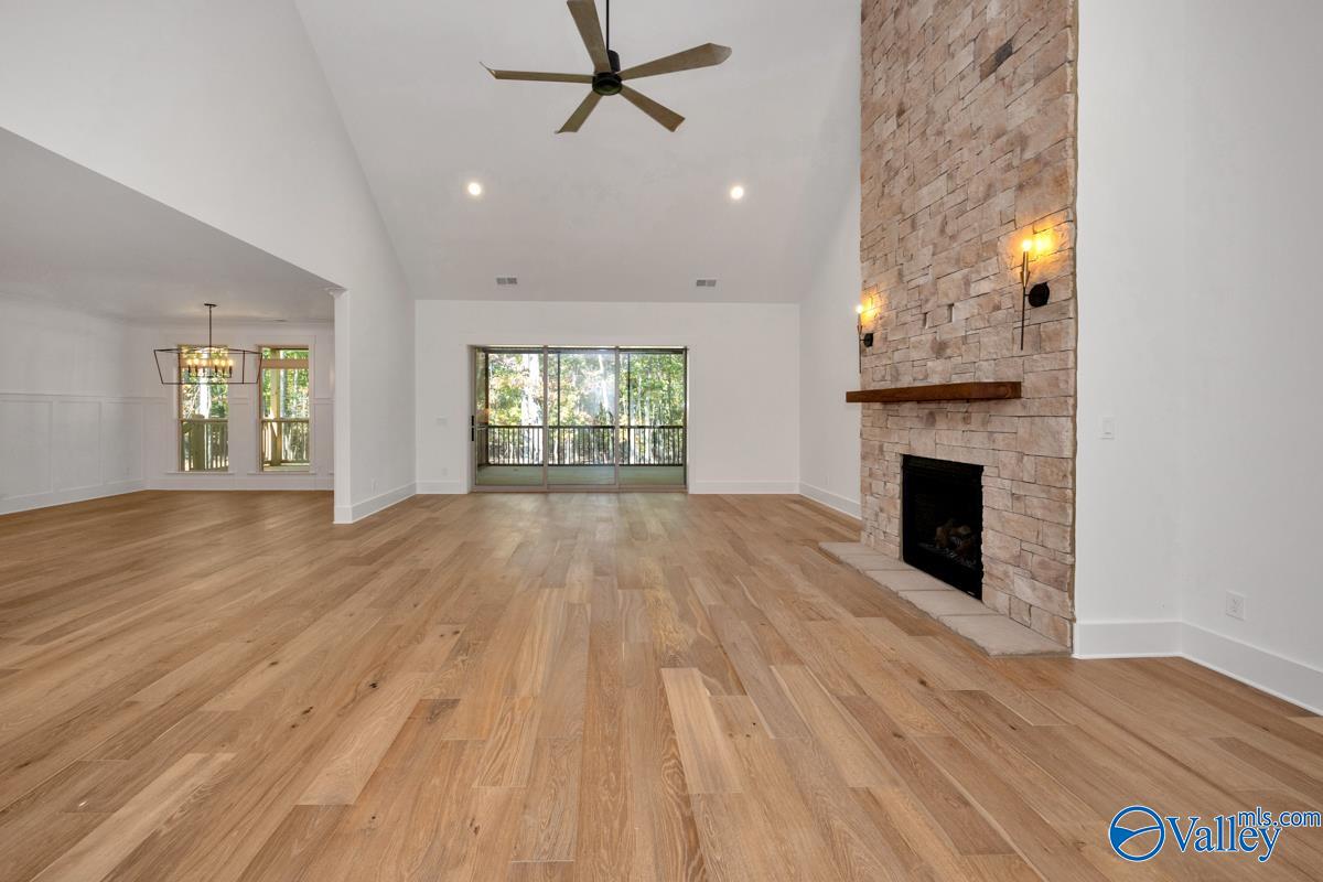 30 Bluff Creek