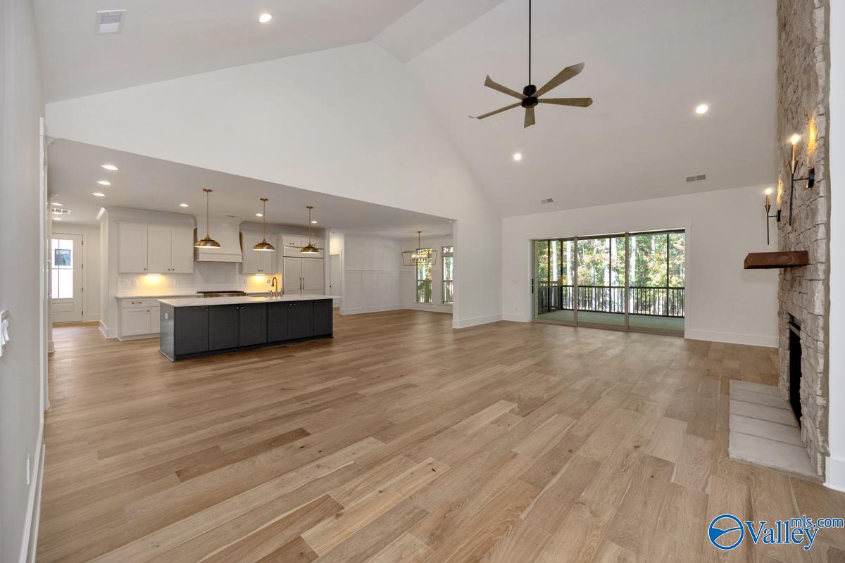 30 Bluff Creek
