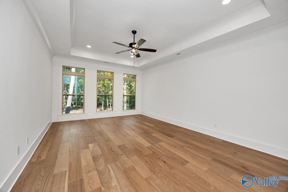 30 Bluff Creek