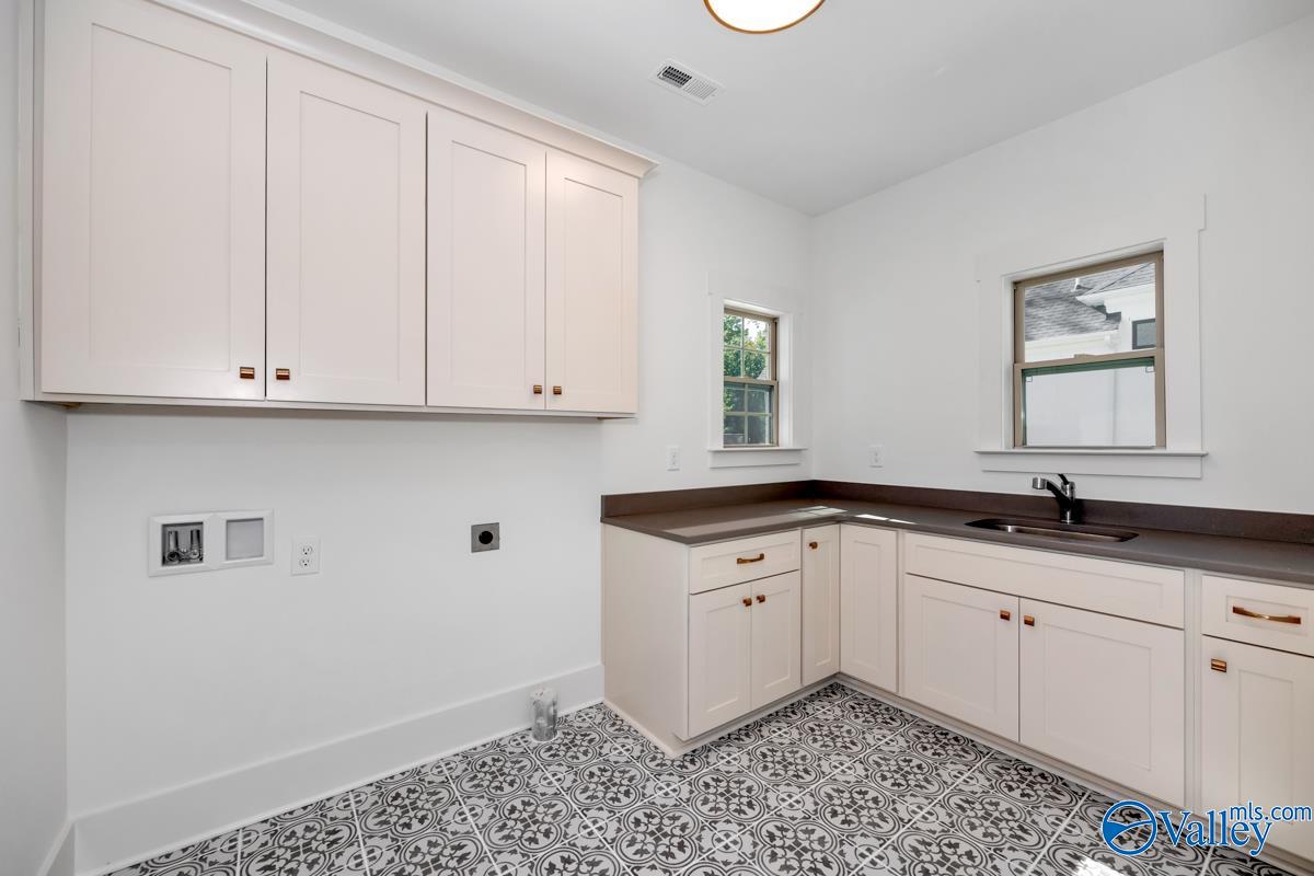 30 Bluff Creek