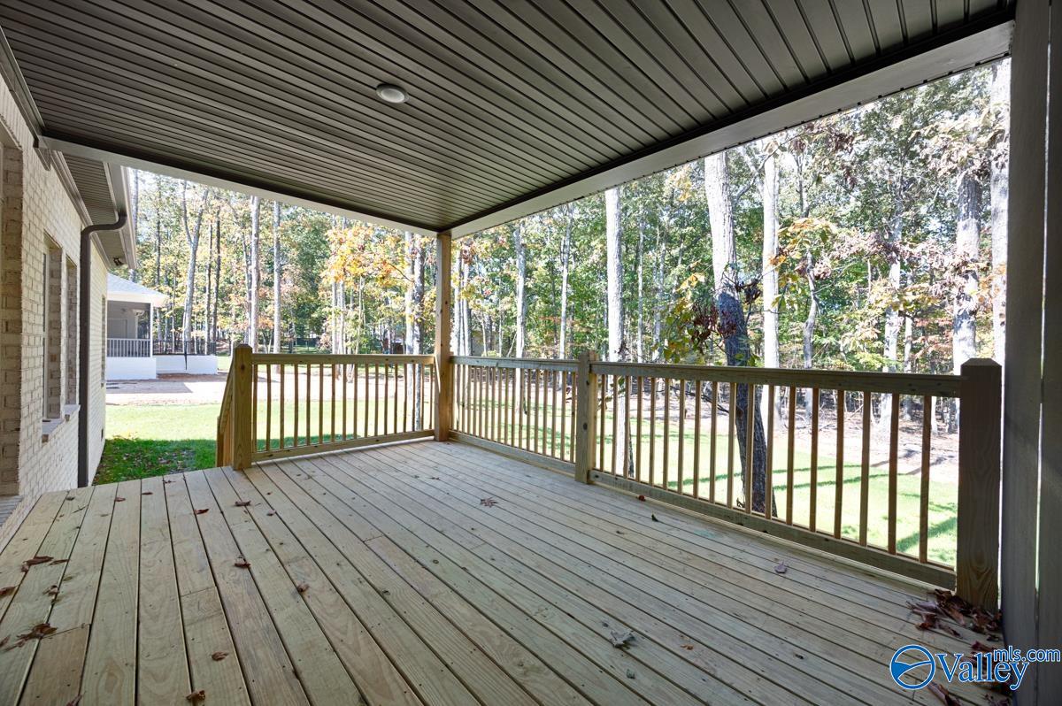 30 Bluff Creek