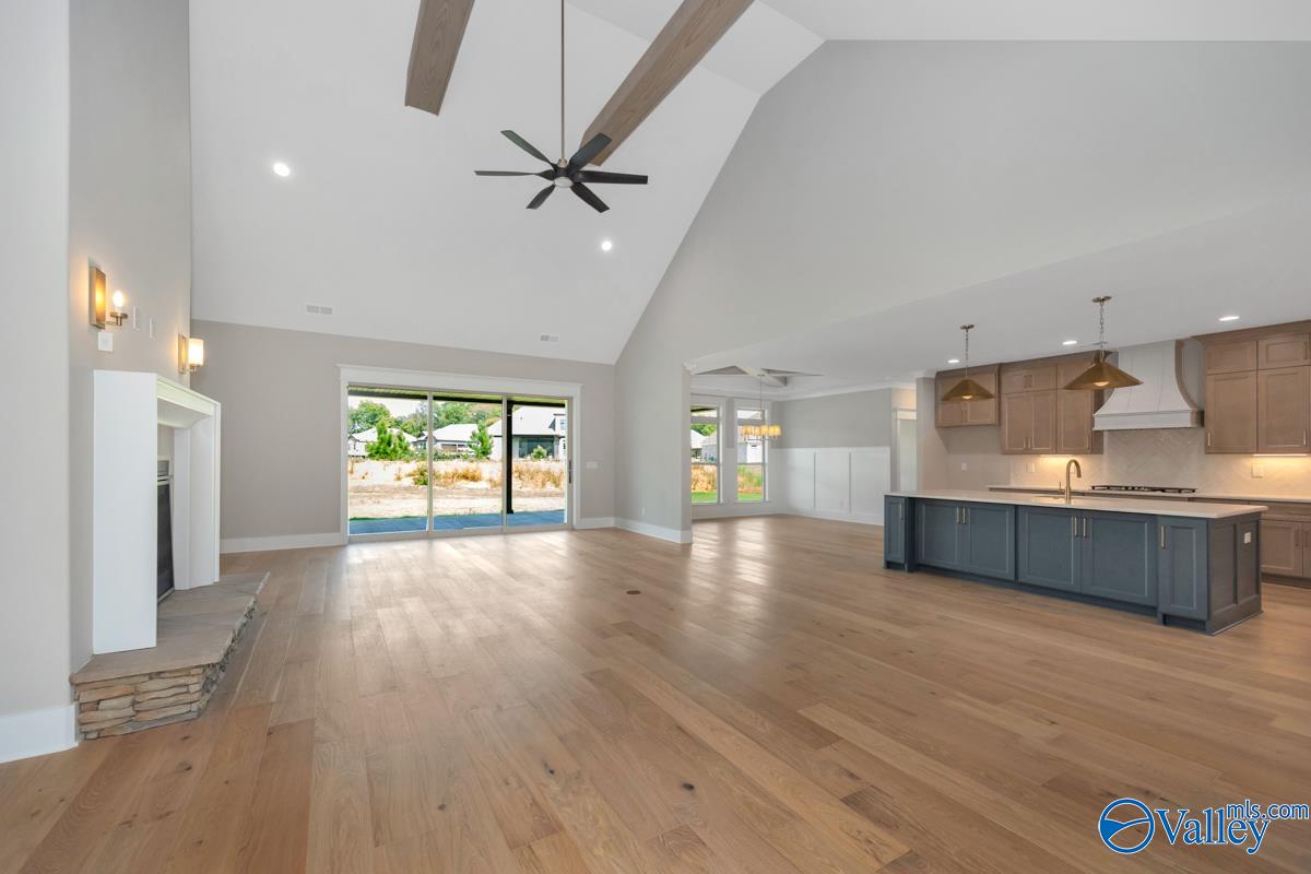 27 Bluff Creek, Huntsville