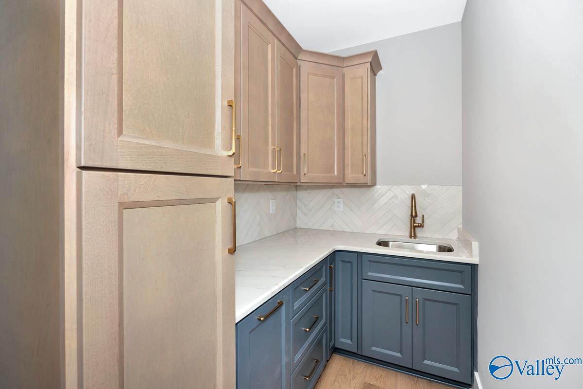 27 Bluff Creek, Huntsville