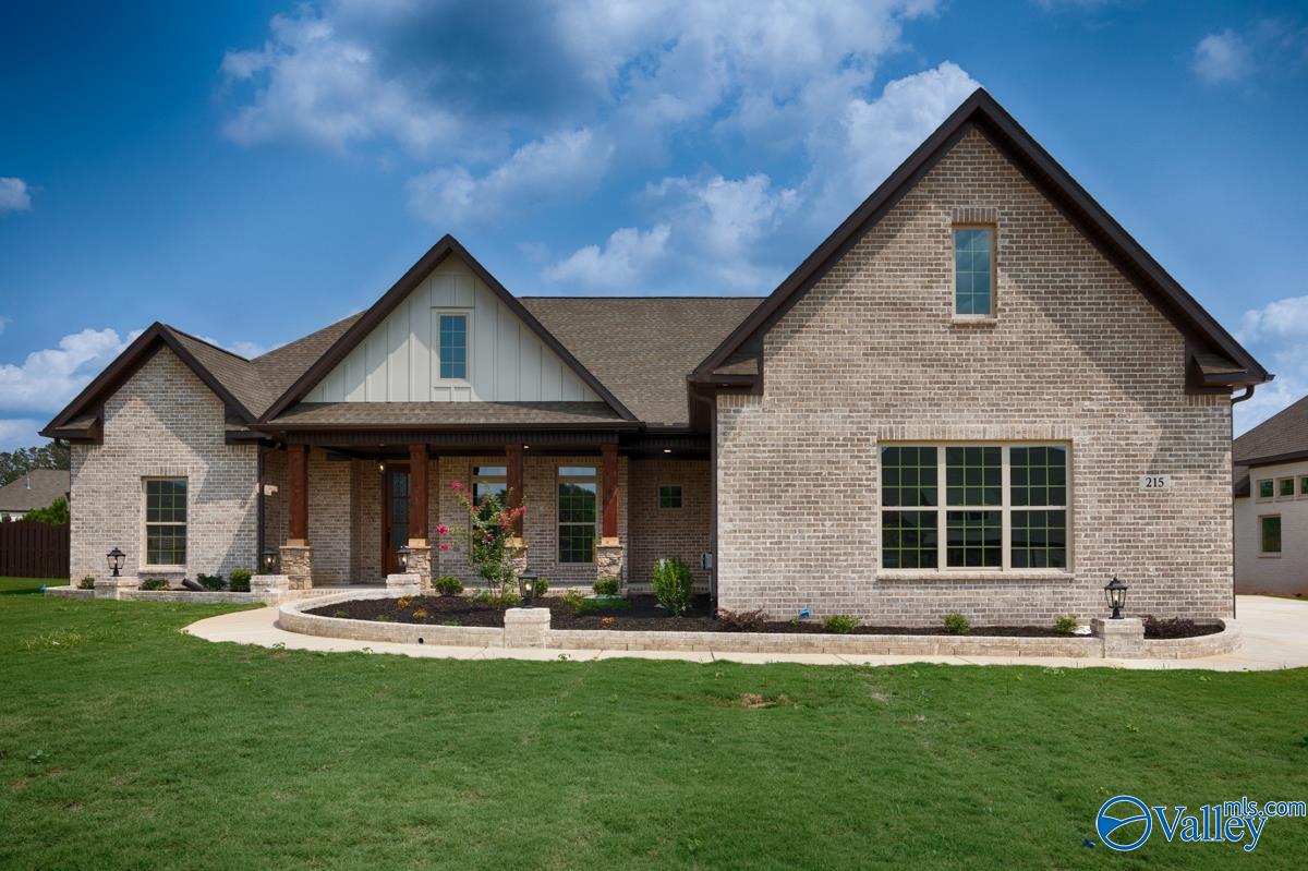 27 Bluff Creek, Huntsville