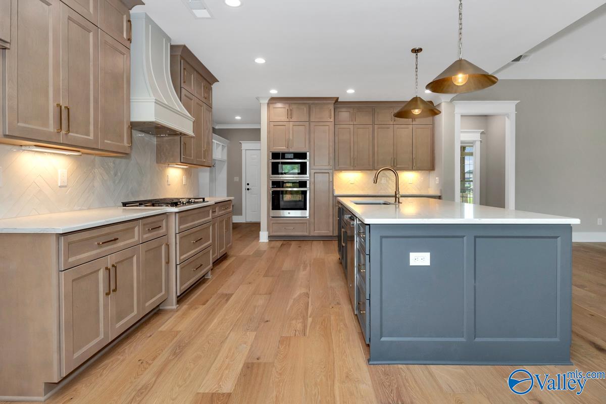 27 Bluff Creek, Huntsville