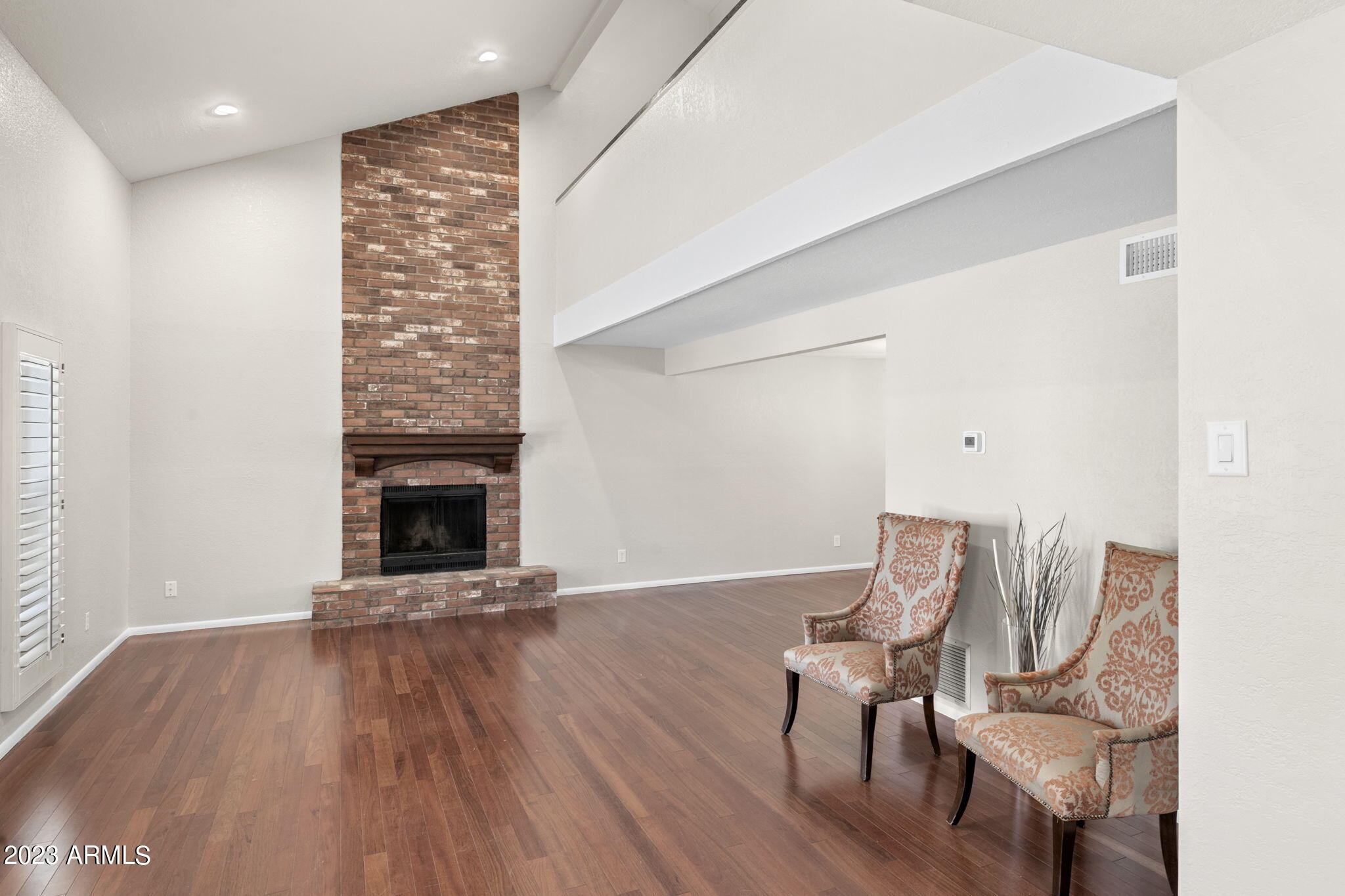971 E DRIFTWOOD Drive