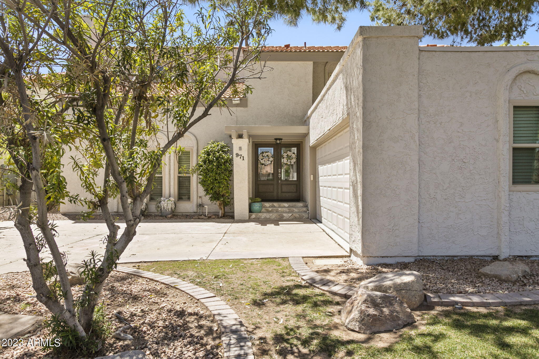 971 E DRIFTWOOD Drive