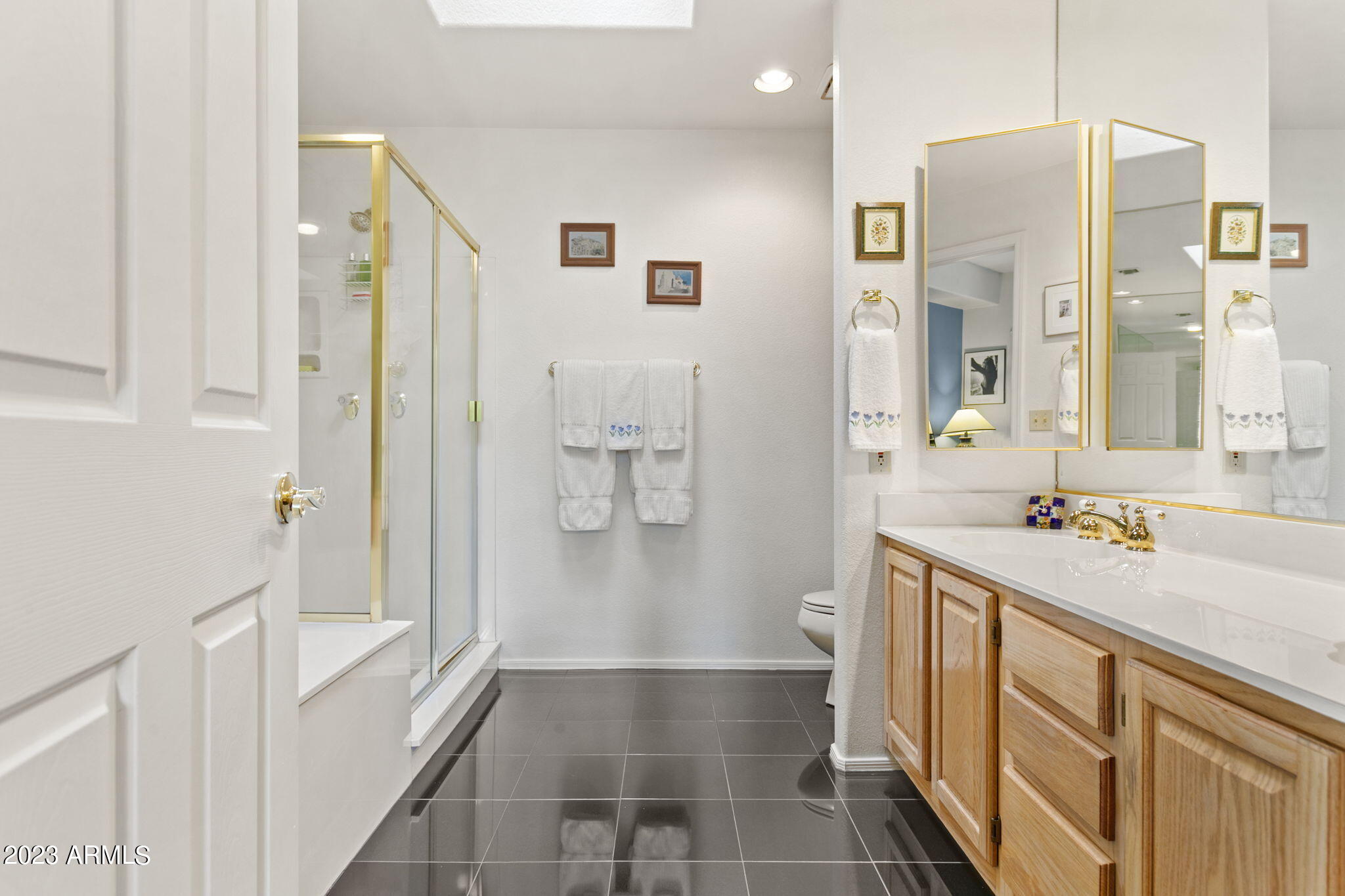 5200 S LAKESHORE Drive, 214