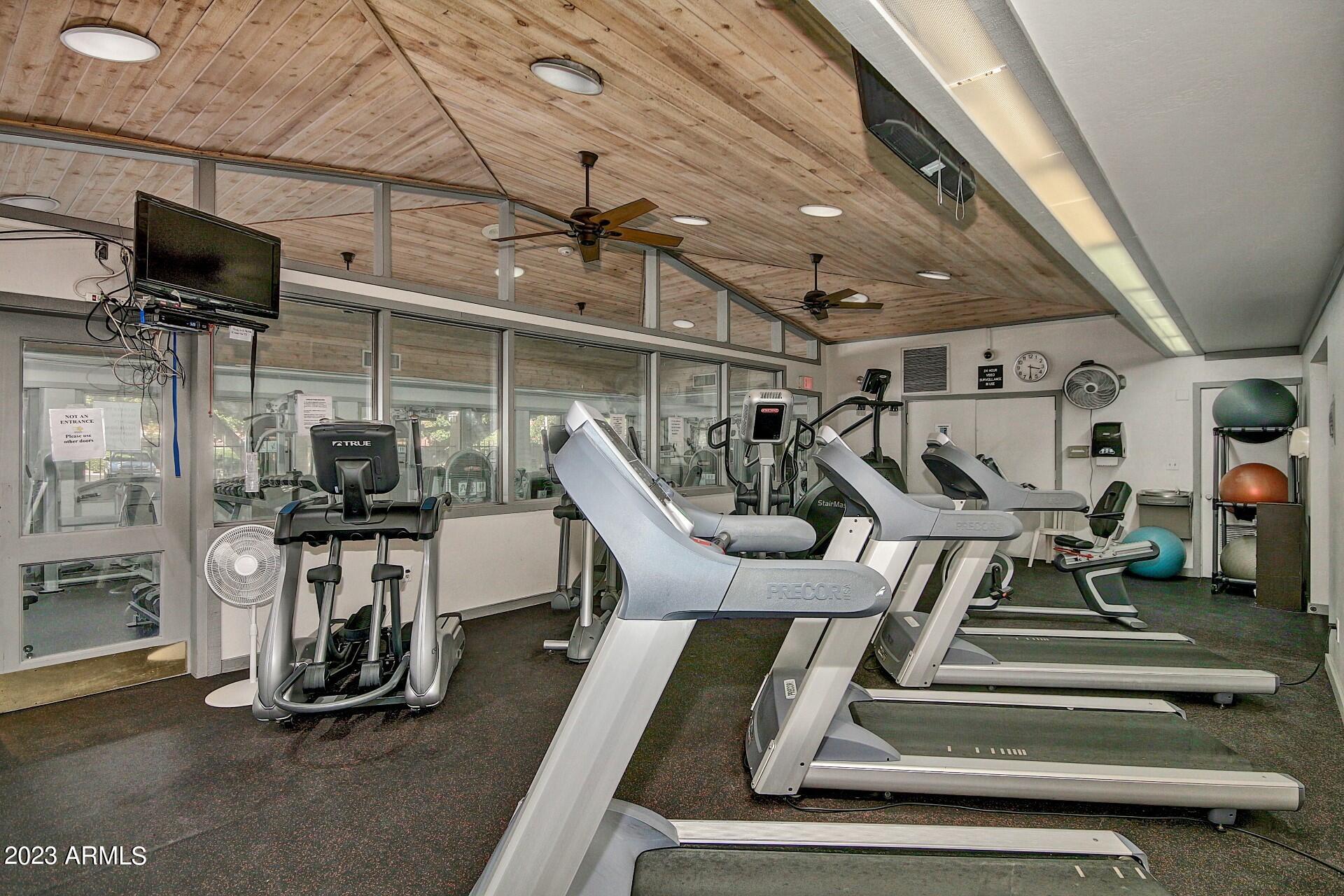 5200 S LAKESHORE Drive, 214