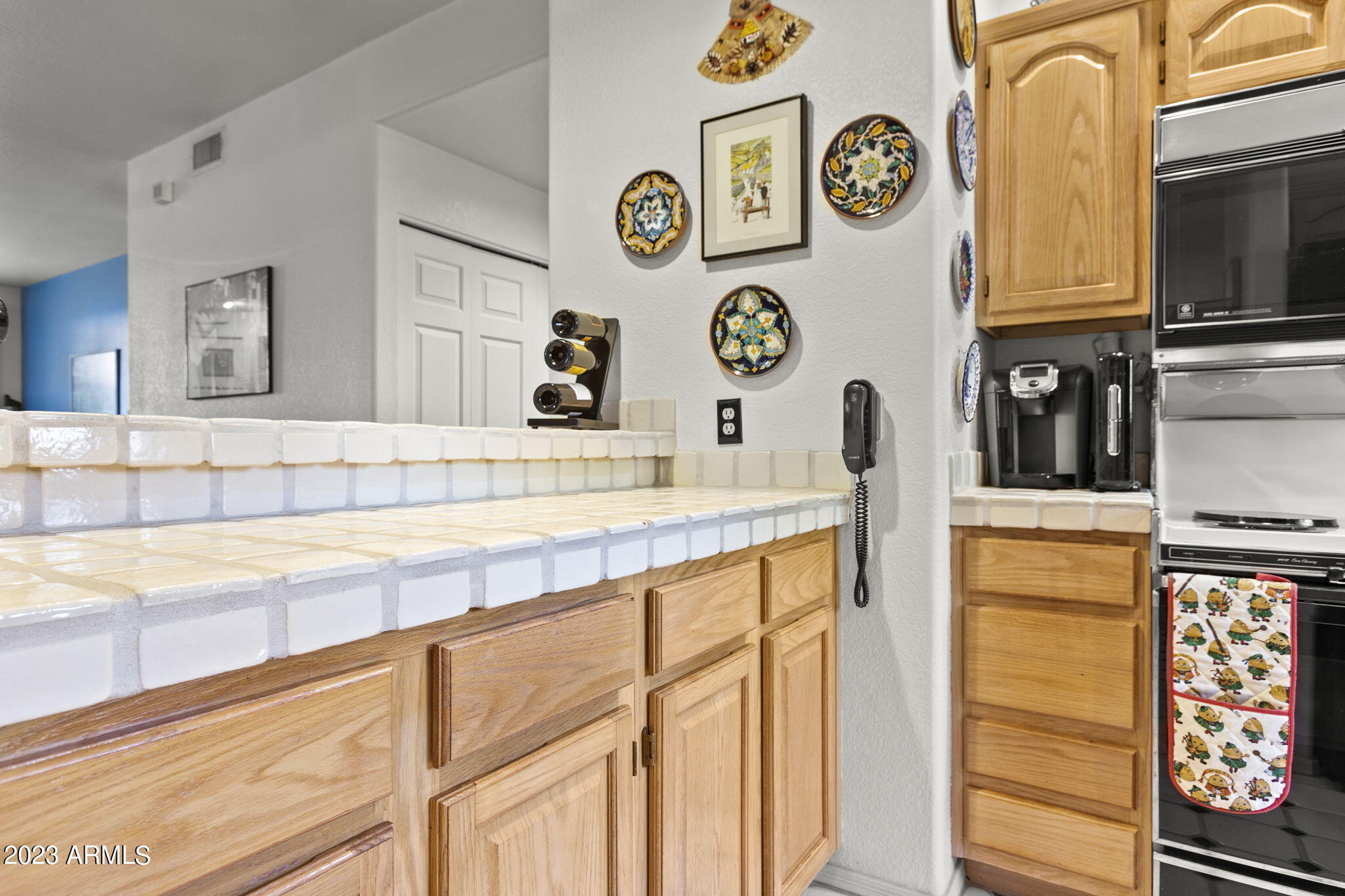 5200 S LAKESHORE Drive, 214