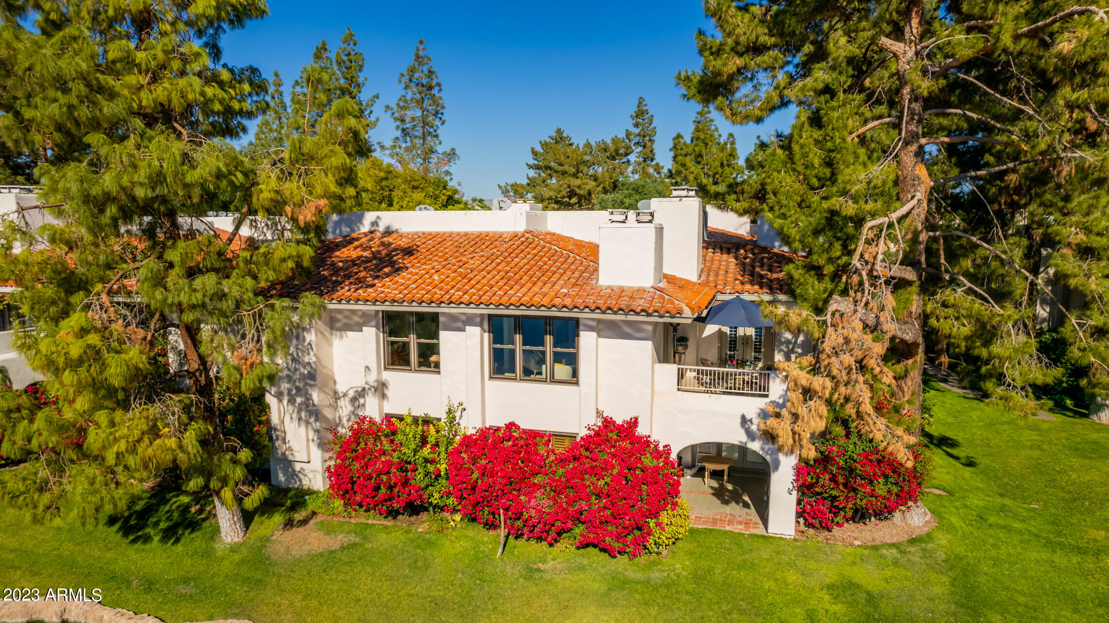 5200 S LAKESHORE Drive, 233