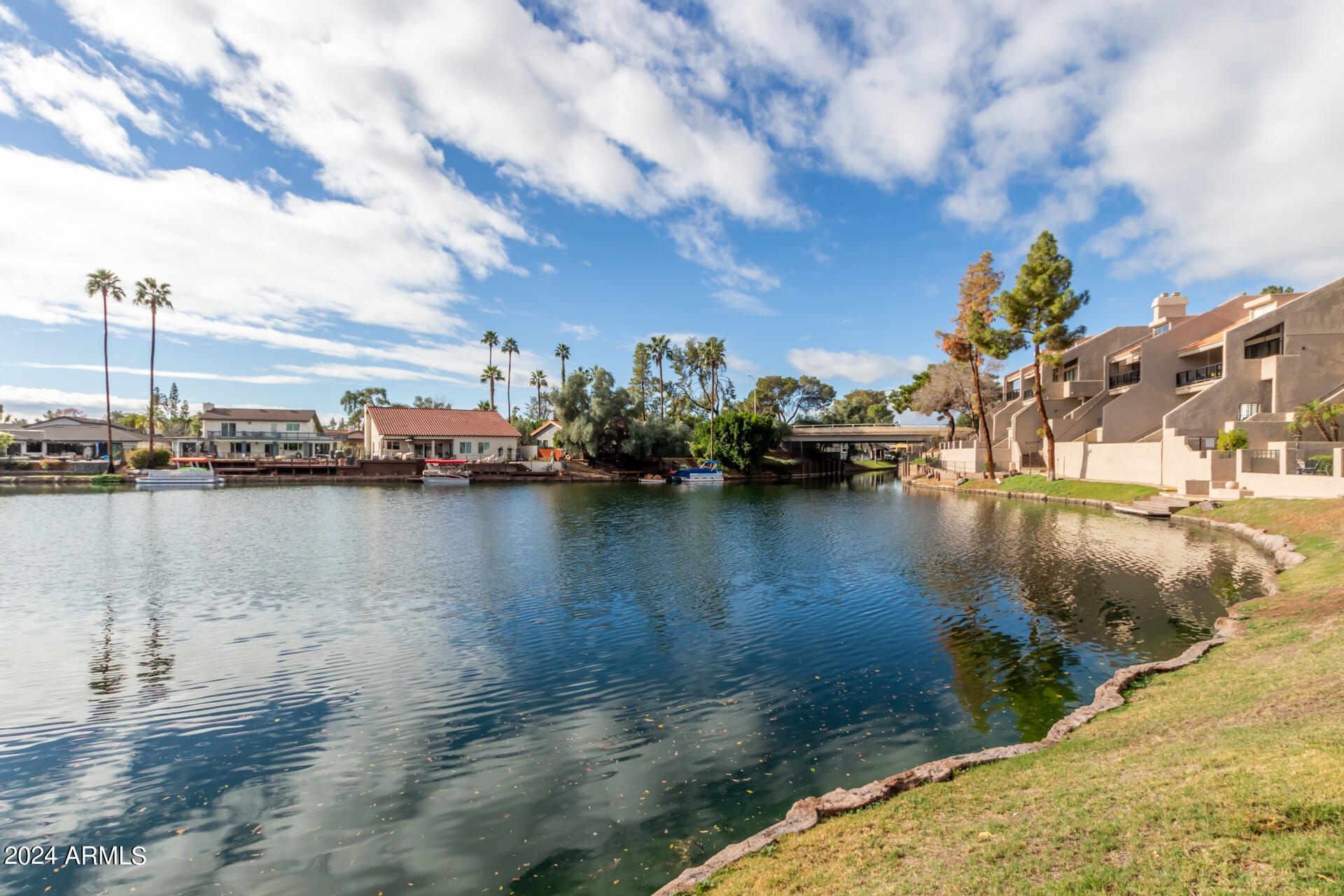 1209 E NORTHSHORE Drive, 242