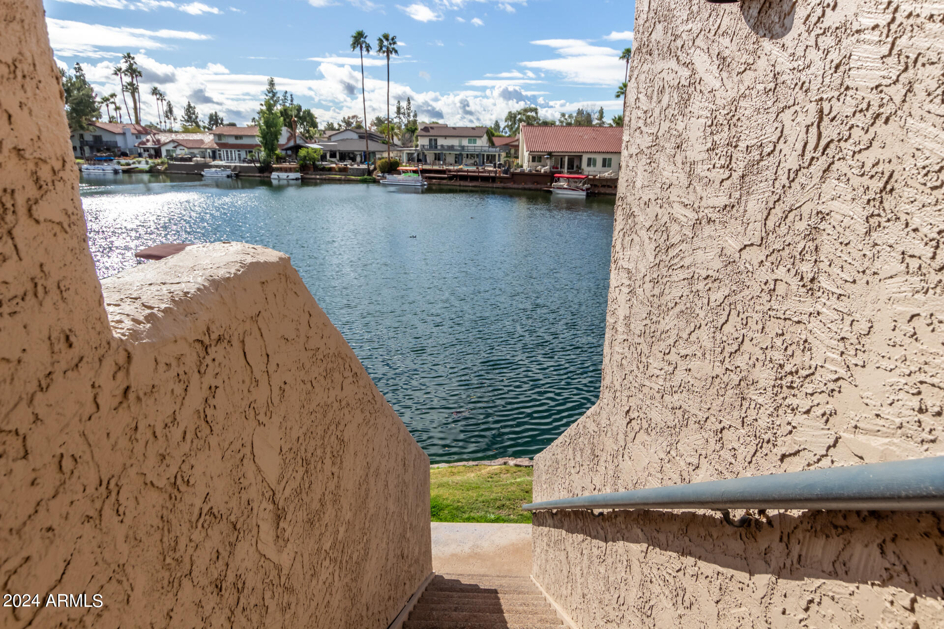 1209 E NORTHSHORE Drive, 242