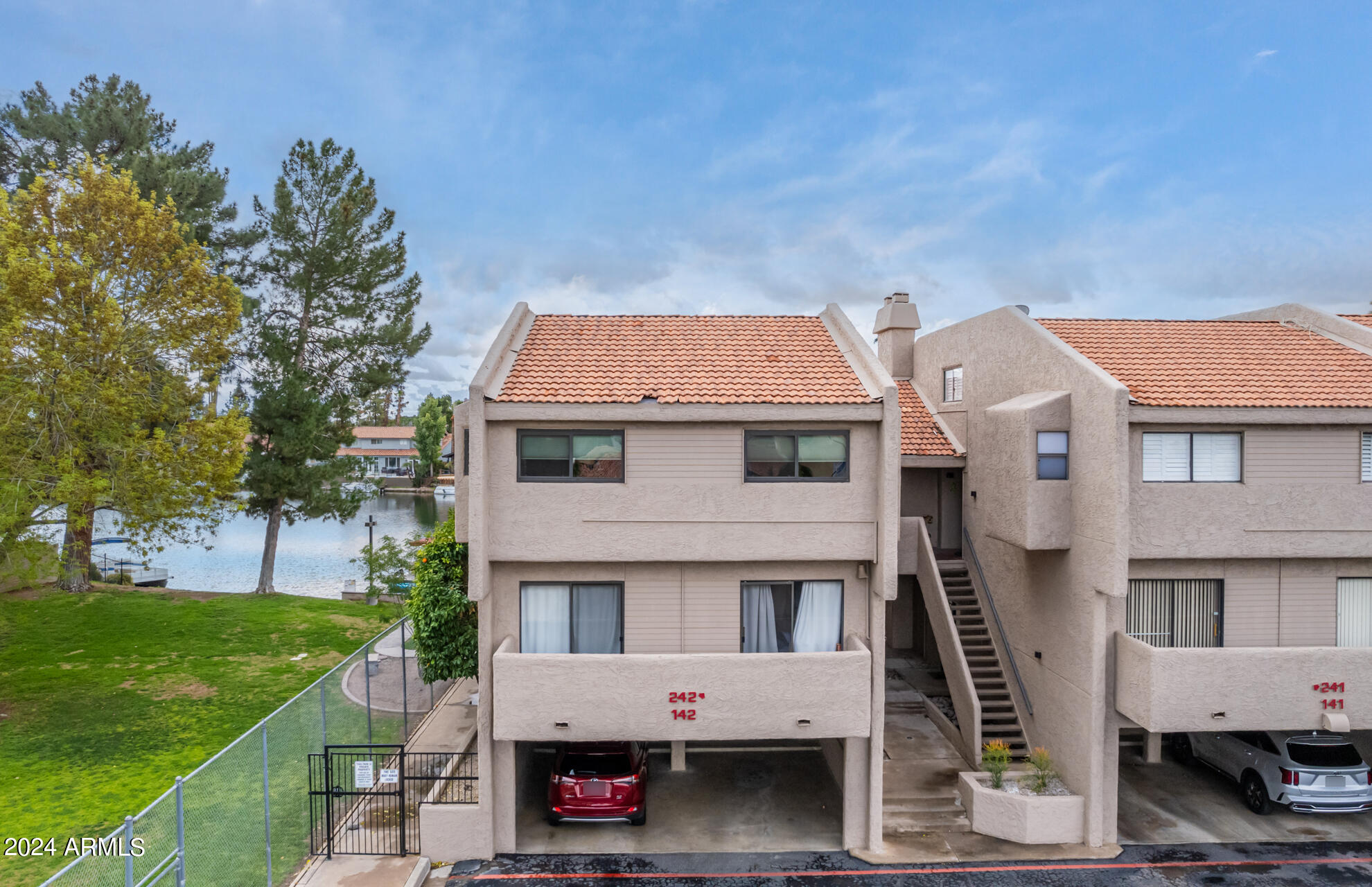 1209 E NORTHSHORE Drive, 242