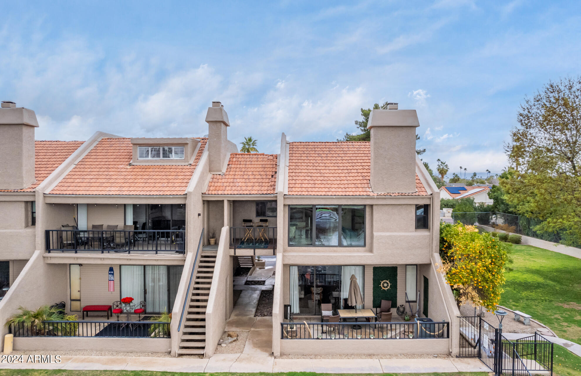 1209 E NORTHSHORE Drive, 242