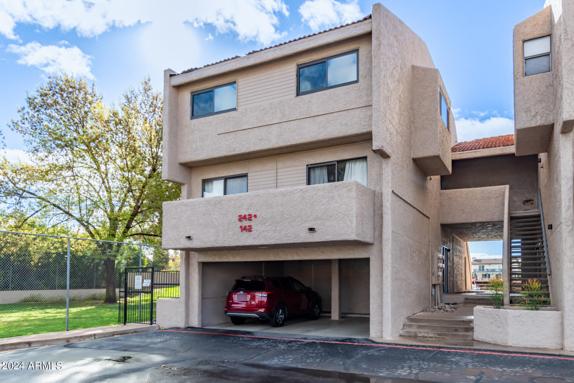 1209 E NORTHSHORE Drive, 242