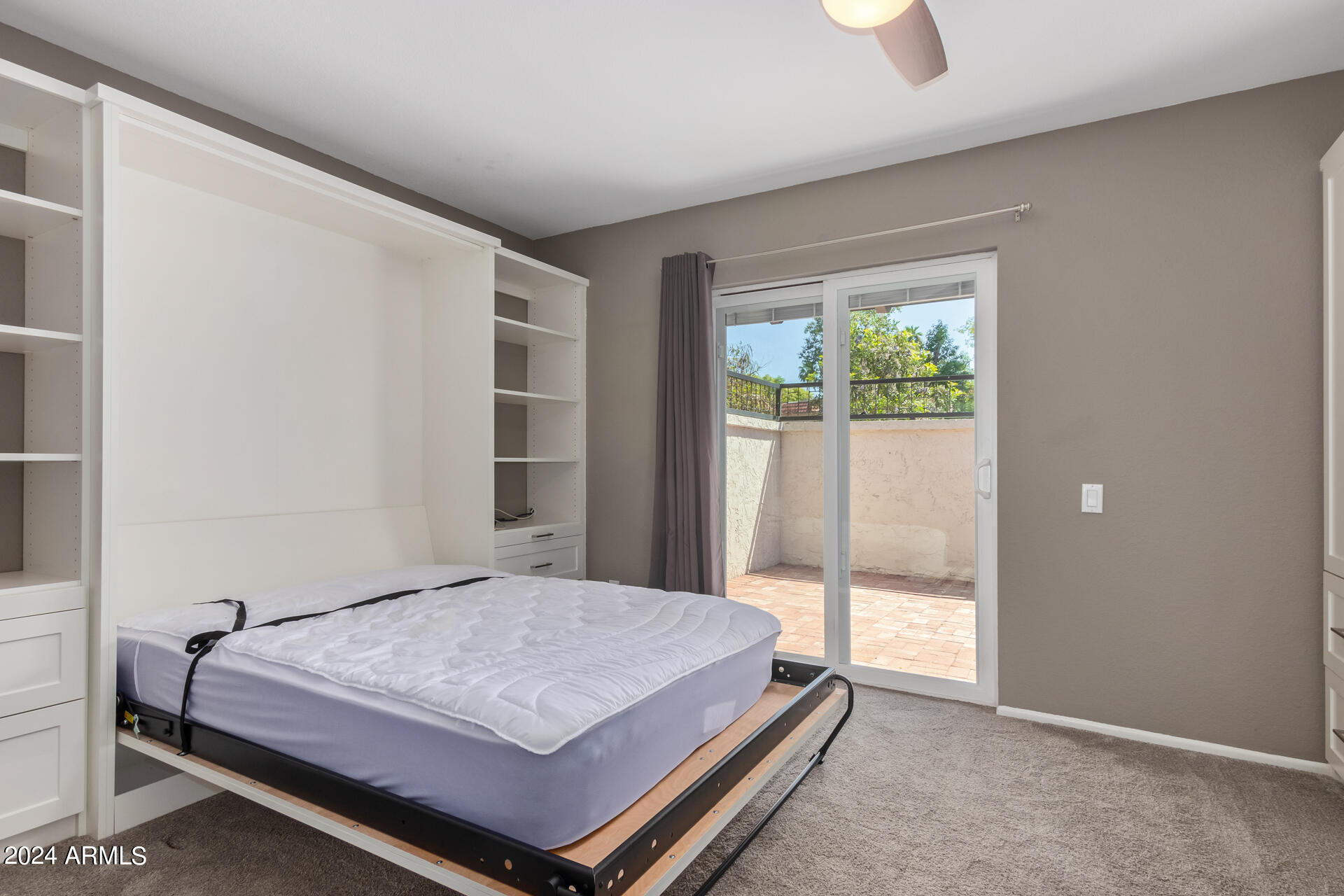 1042 E DRIFTWOOD Drive