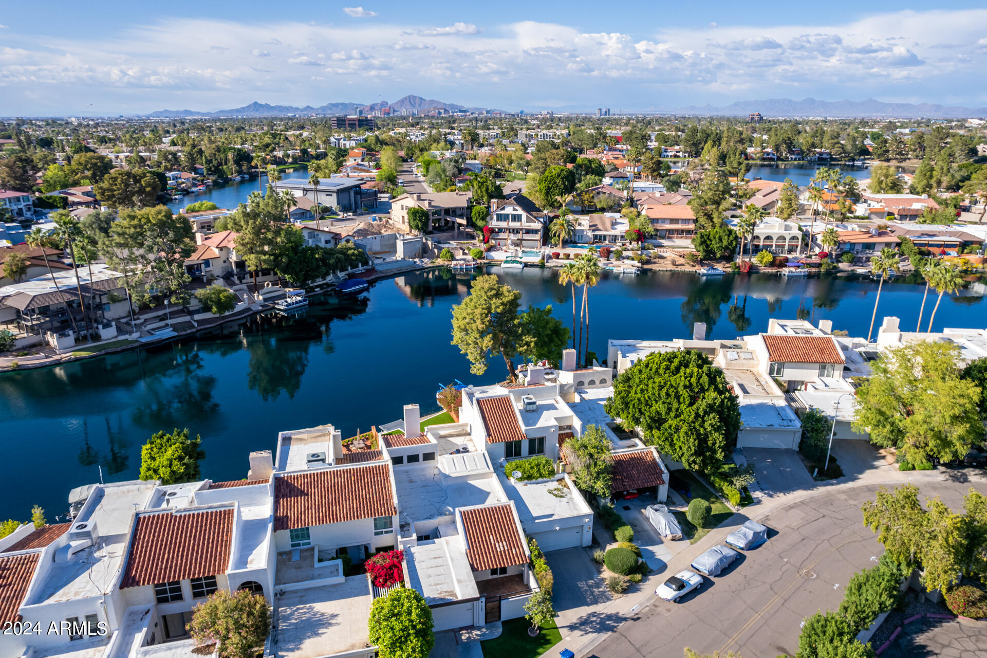 1042 E DRIFTWOOD Drive