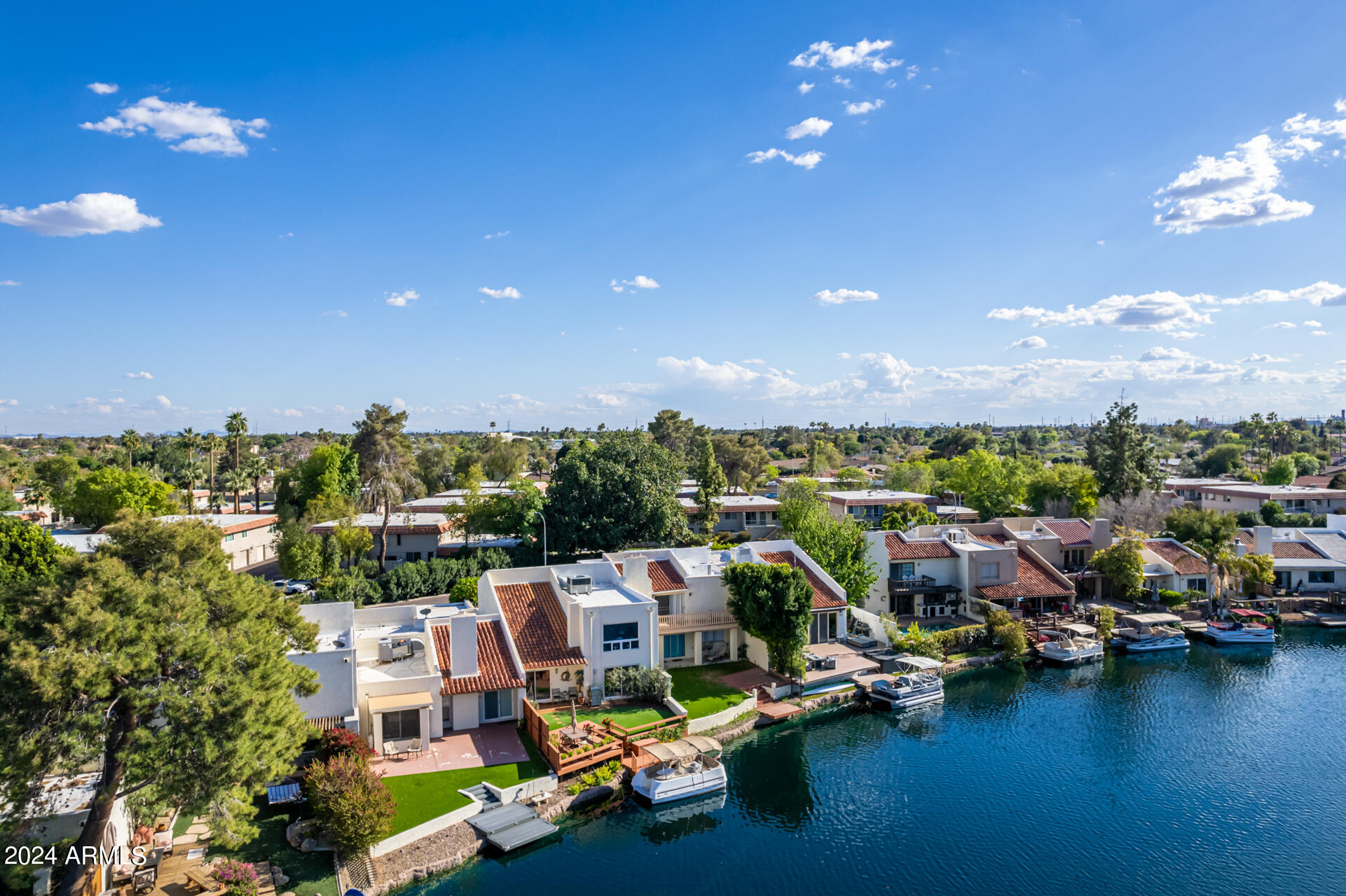 1042 E DRIFTWOOD Drive