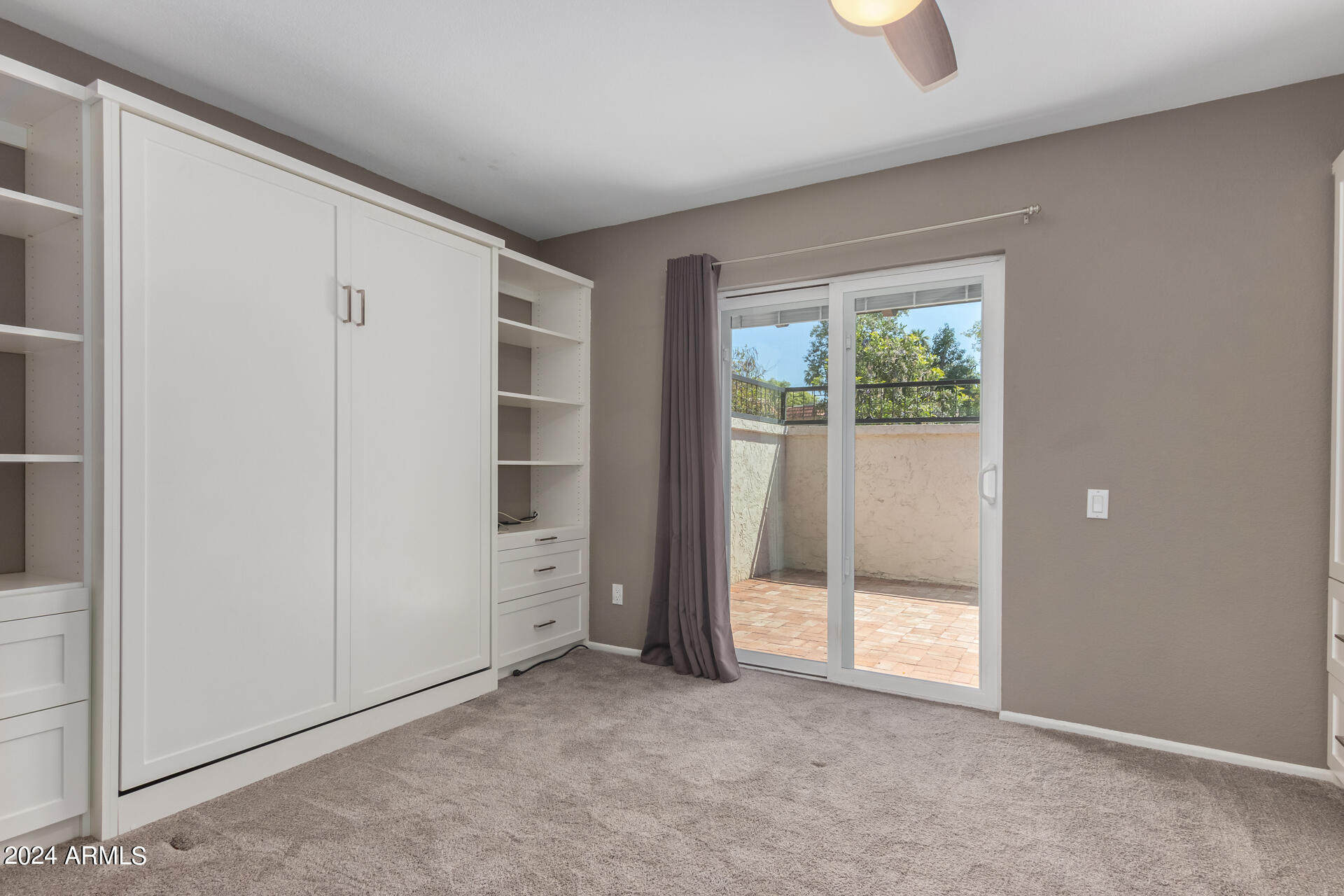 1042 E DRIFTWOOD Drive