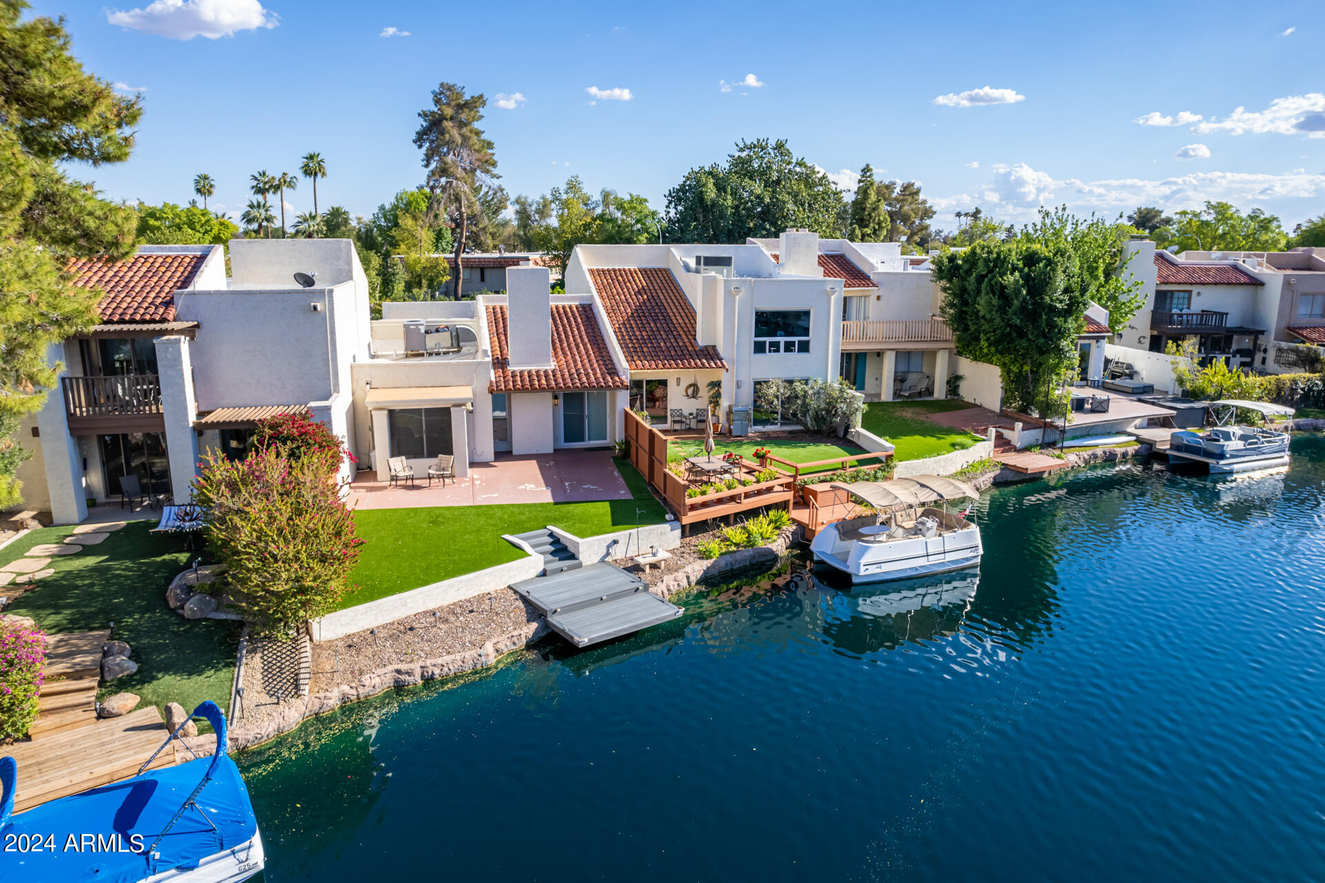 1042 E DRIFTWOOD Drive