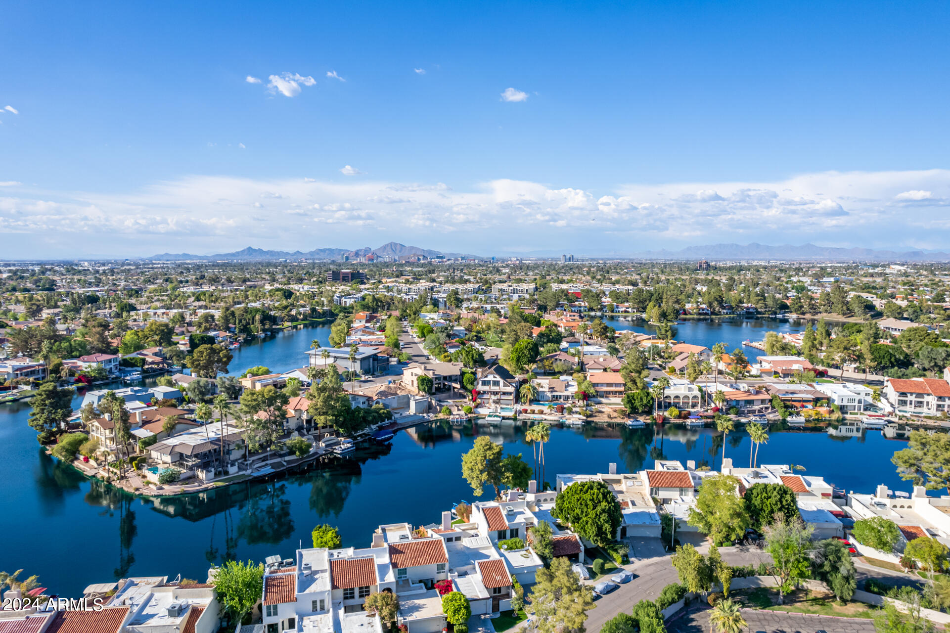 1042 E DRIFTWOOD Drive
