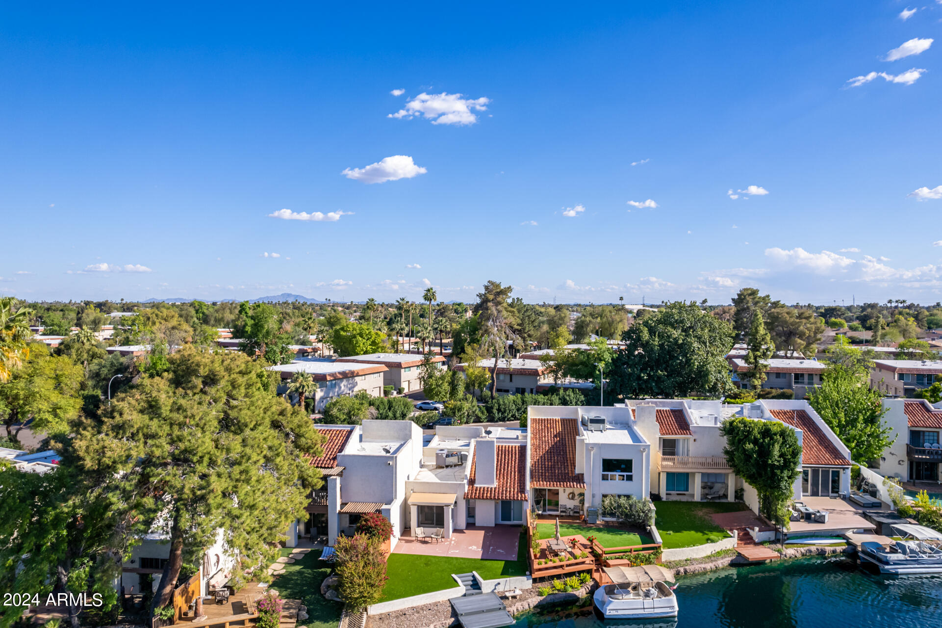 1042 E DRIFTWOOD Drive