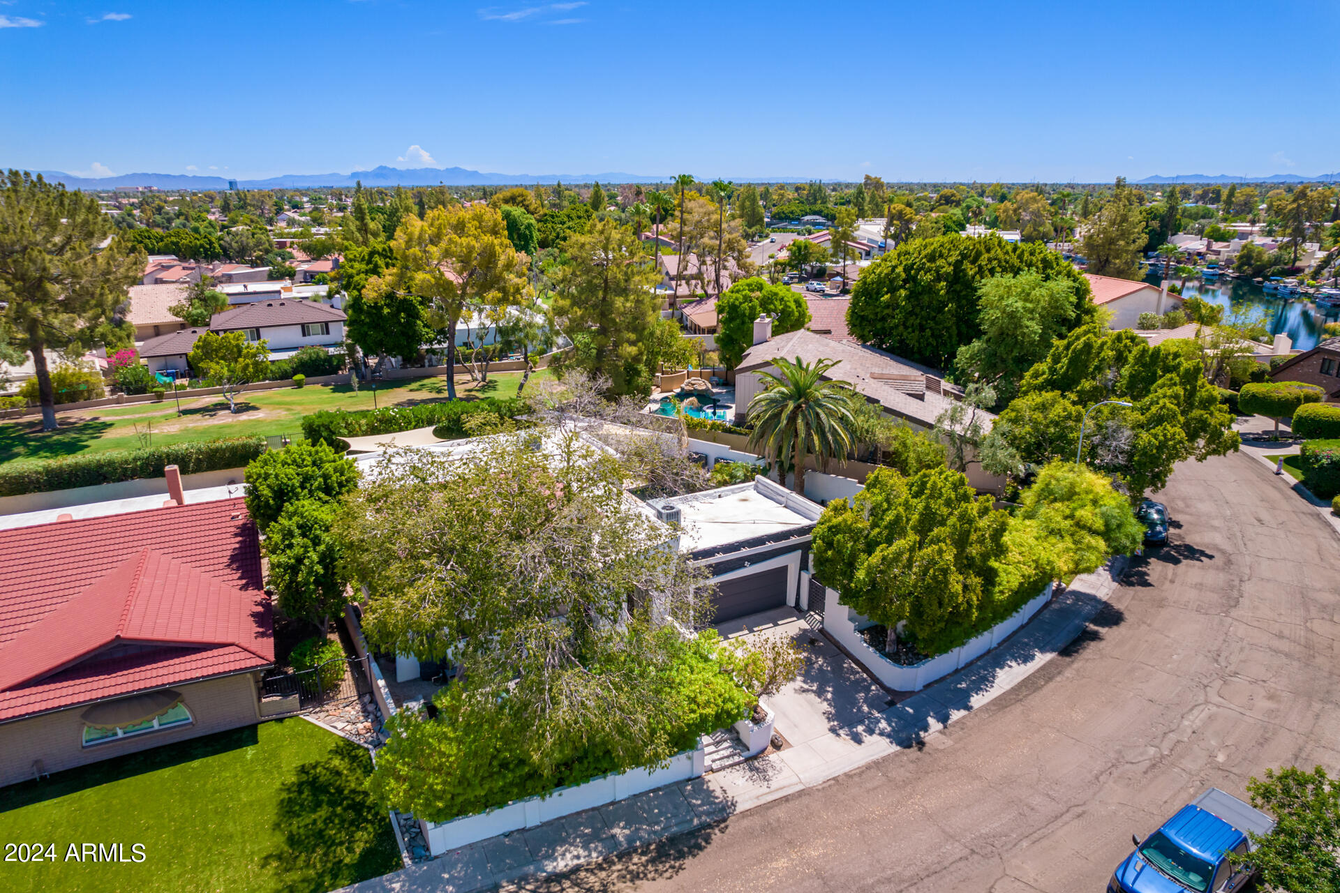 1064 E SANDPIPER Drive