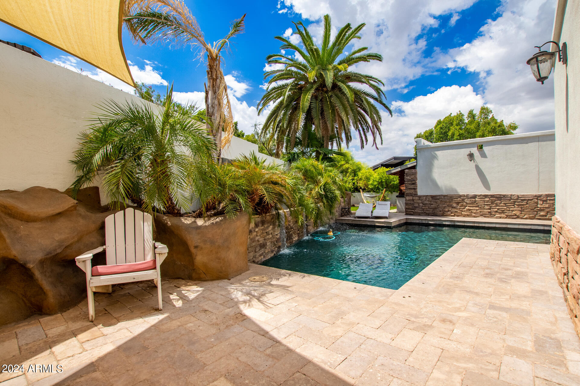 1064 E SANDPIPER Drive