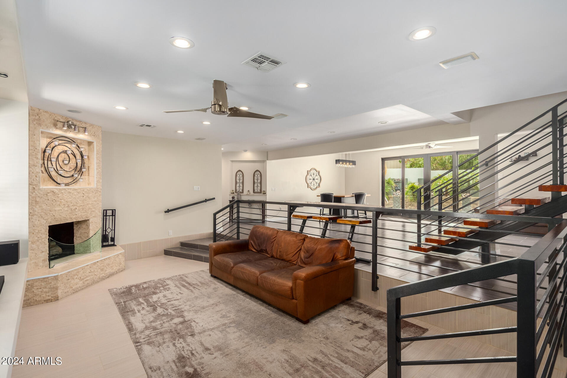 1064 E SANDPIPER Drive