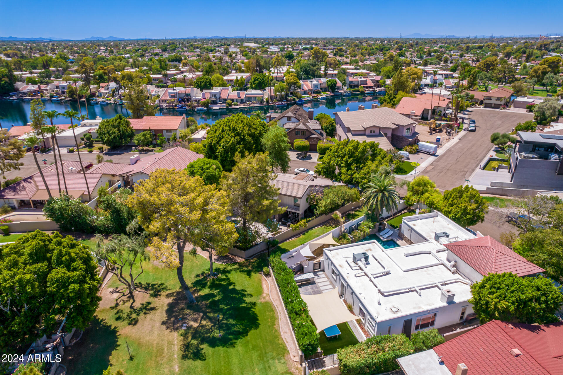 1064 E SANDPIPER Drive
