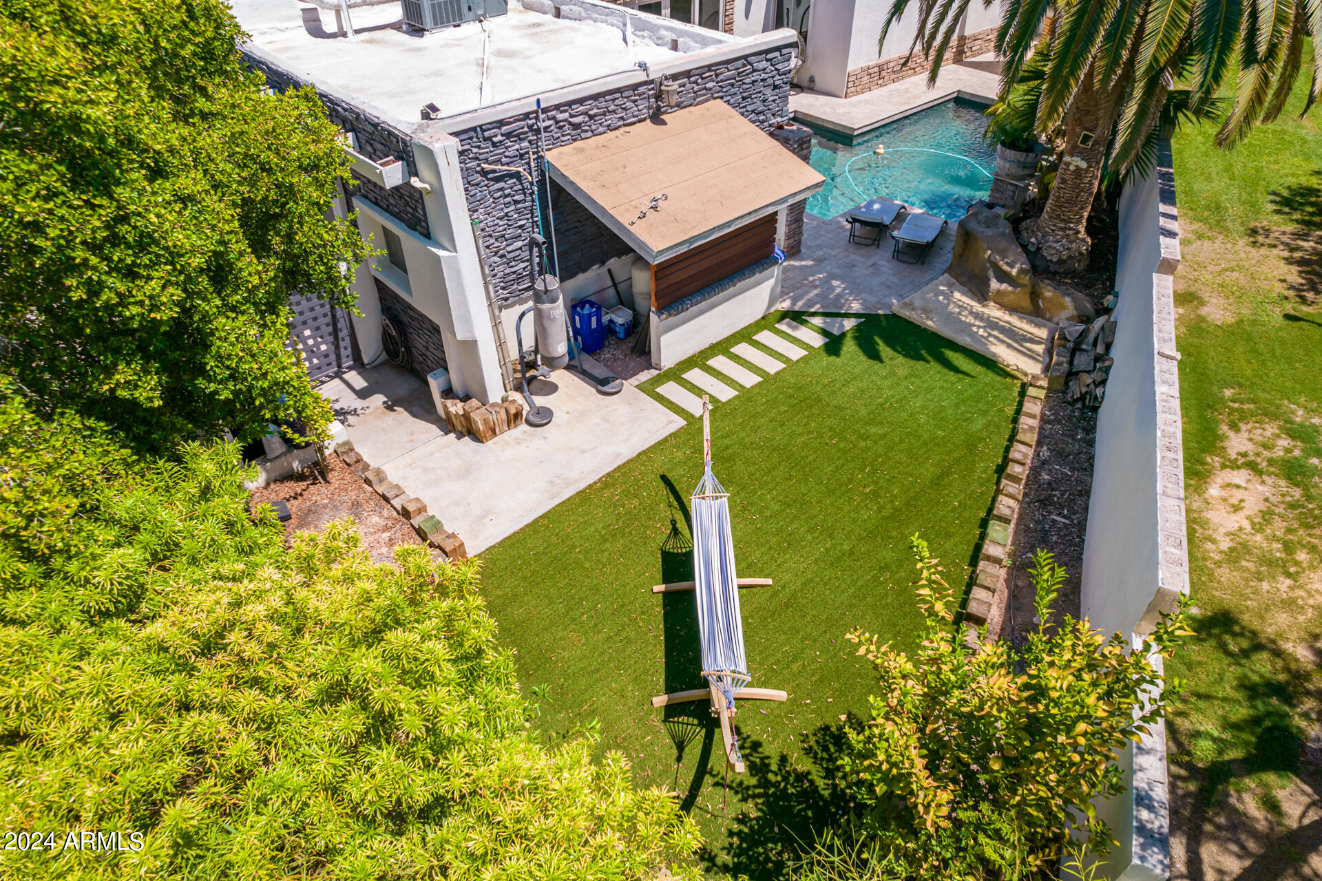 1064 E SANDPIPER Drive