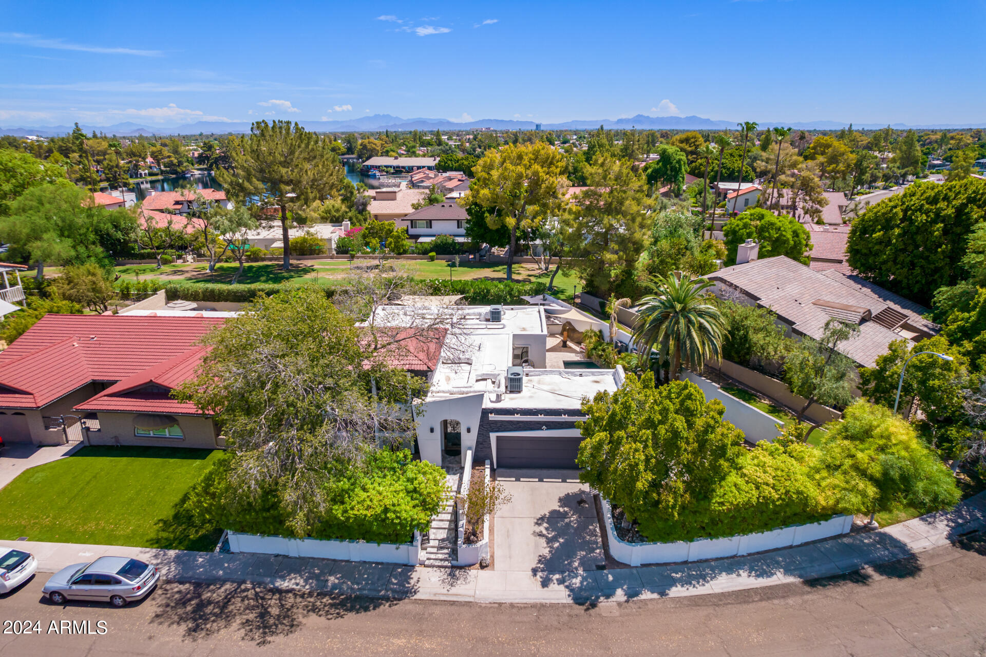 1064 E SANDPIPER Drive
