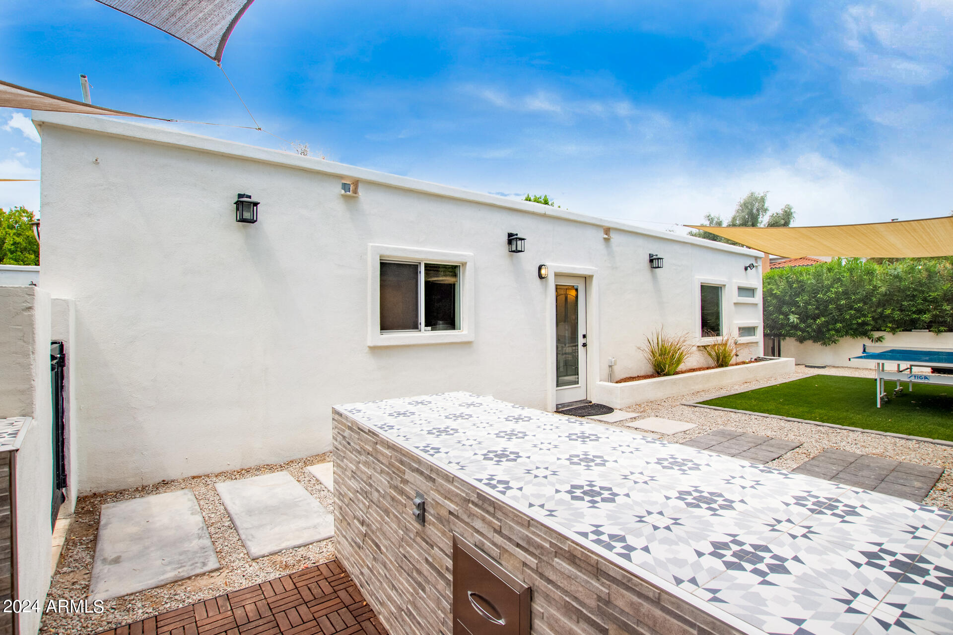 1064 E SANDPIPER Drive