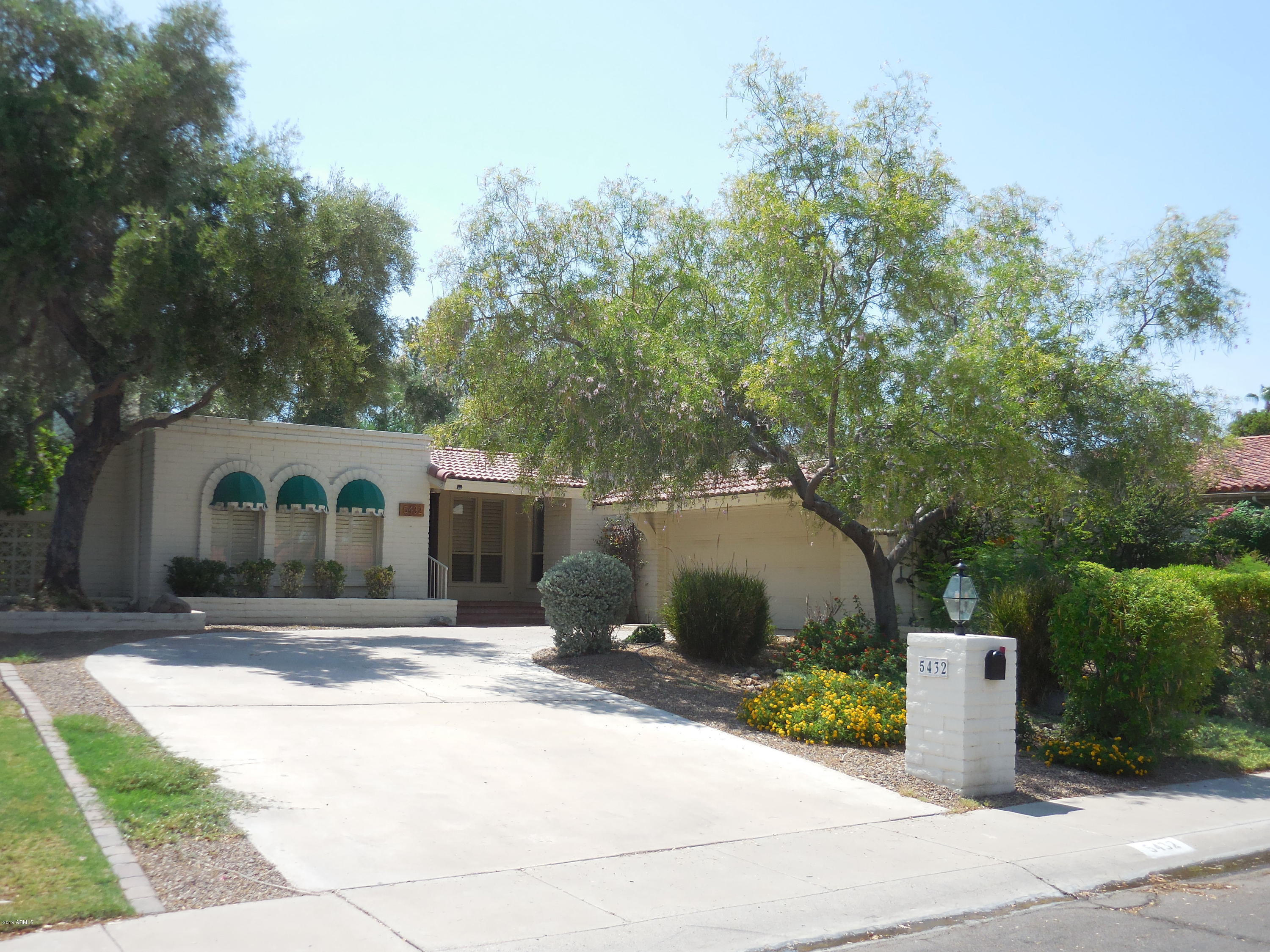 5432 S LIGHTHOUSE Lane