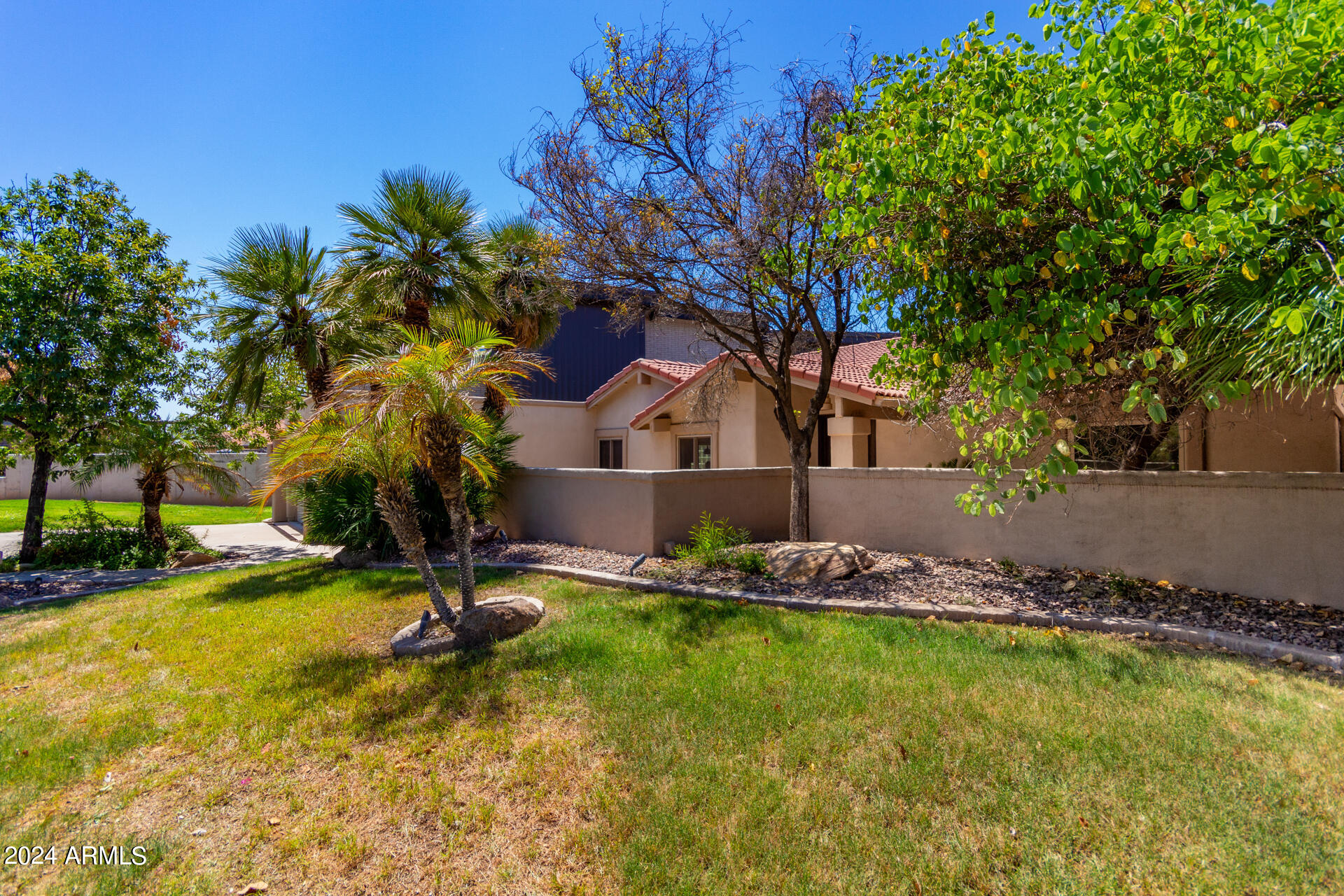 1065 E SANDPIPER Drive
