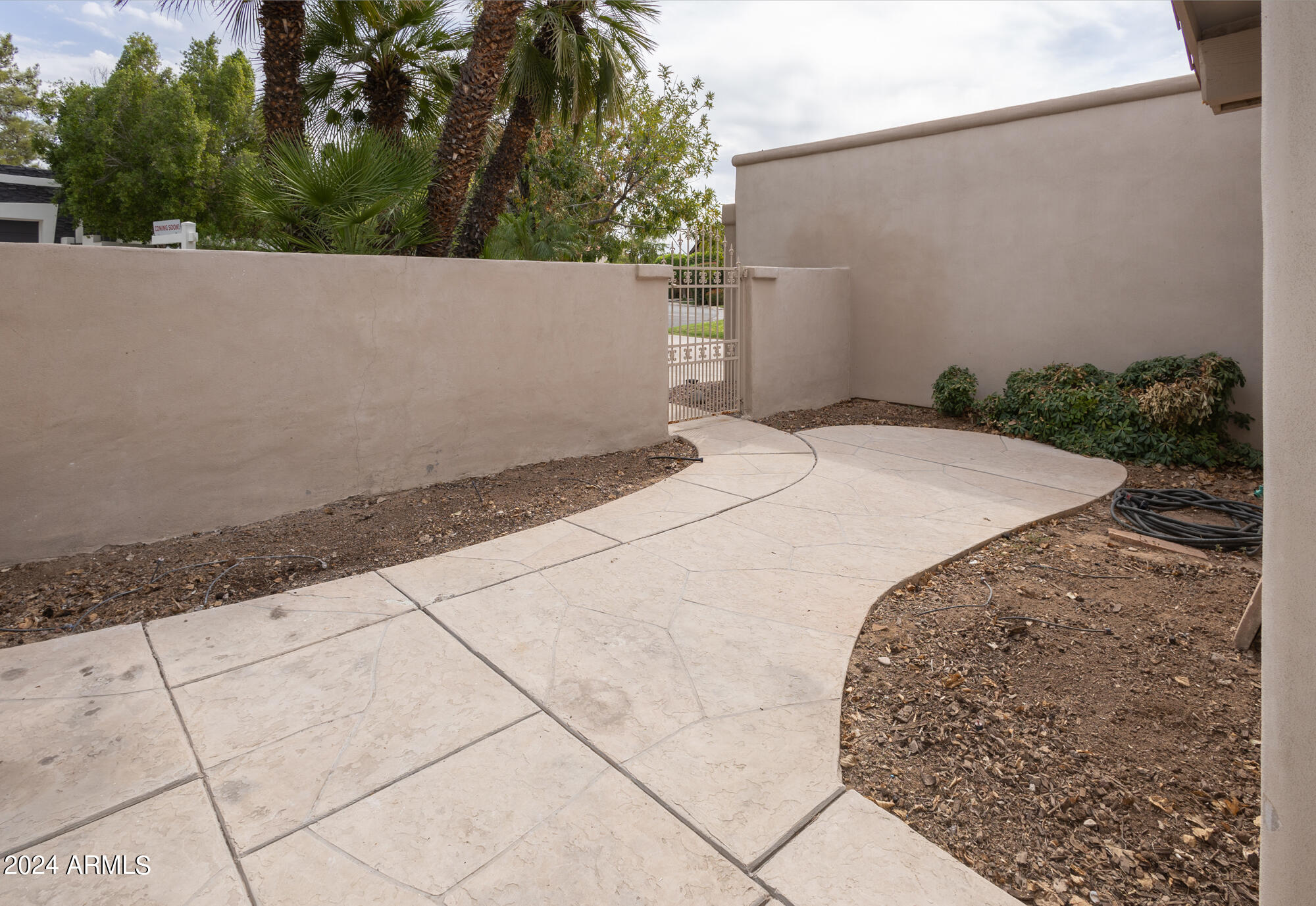1065 E SANDPIPER Drive