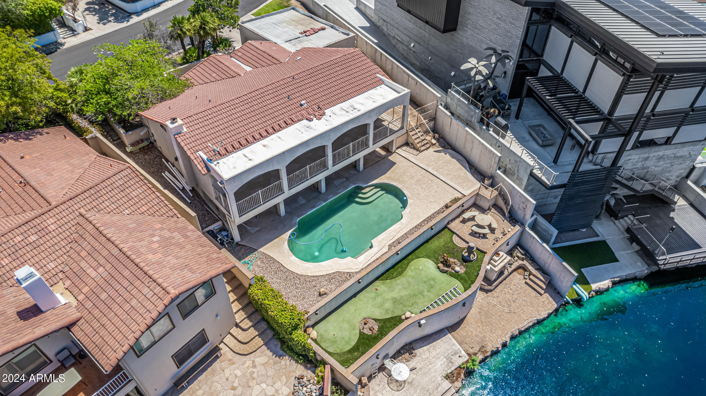 1065 E SANDPIPER Drive