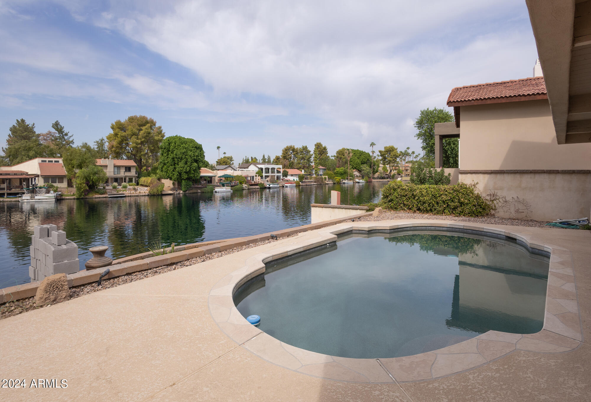 1065 E SANDPIPER Drive