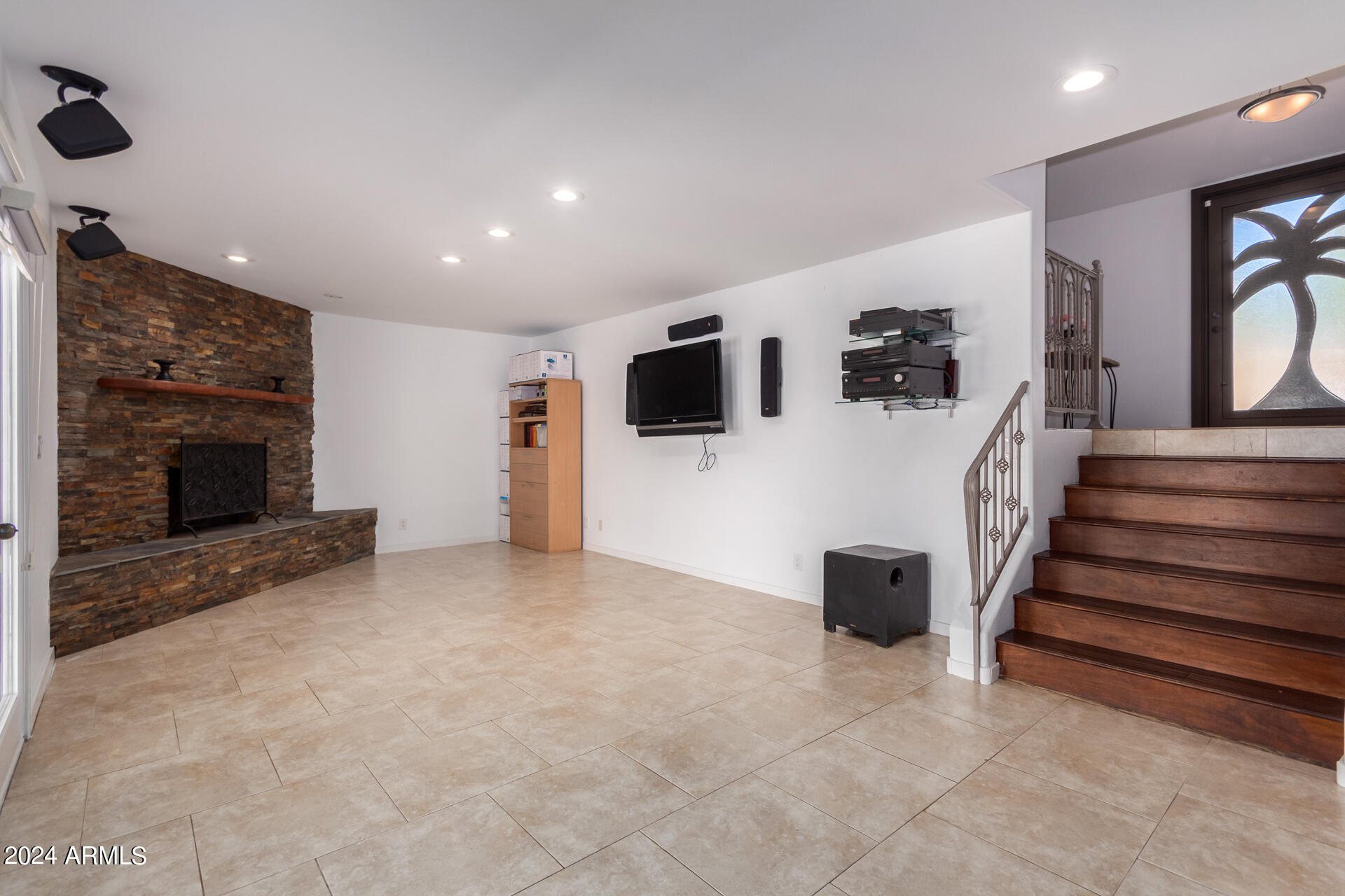 1065 E SANDPIPER Drive