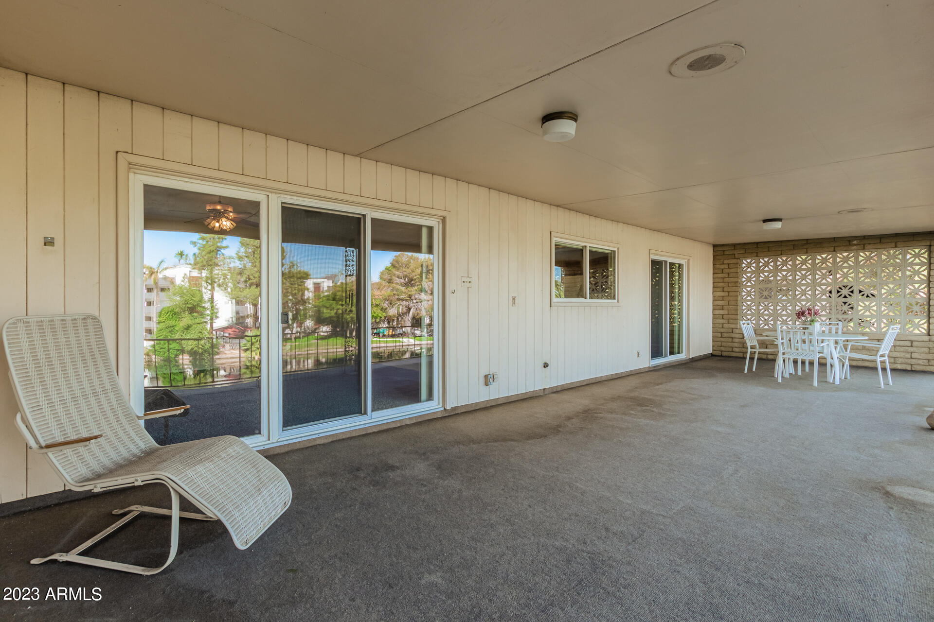 1017 E SANDPIPER Drive