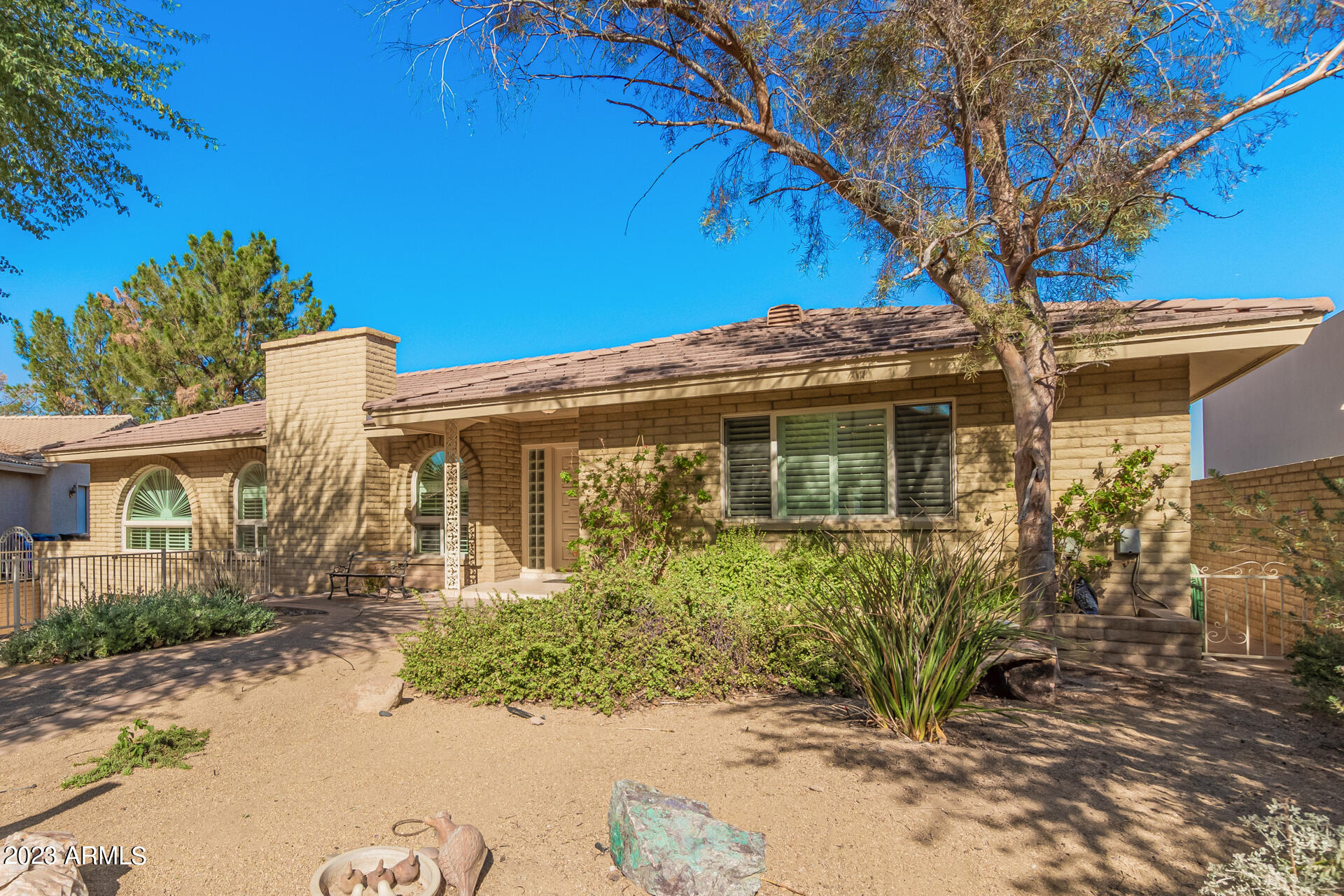 1017 E SANDPIPER Drive
